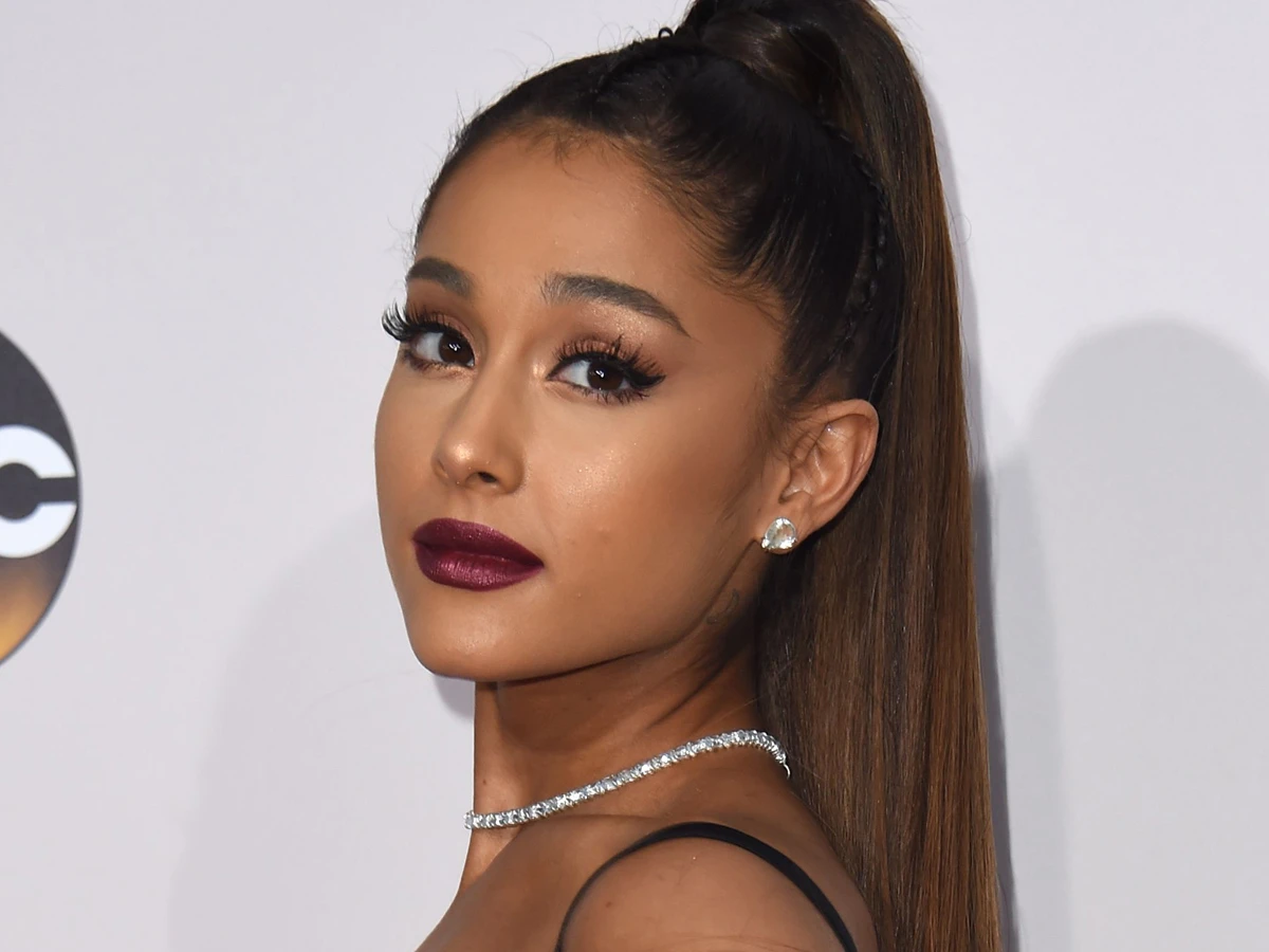 Quiz: herken jij de Ariana Grande-clip aan 1 shot?