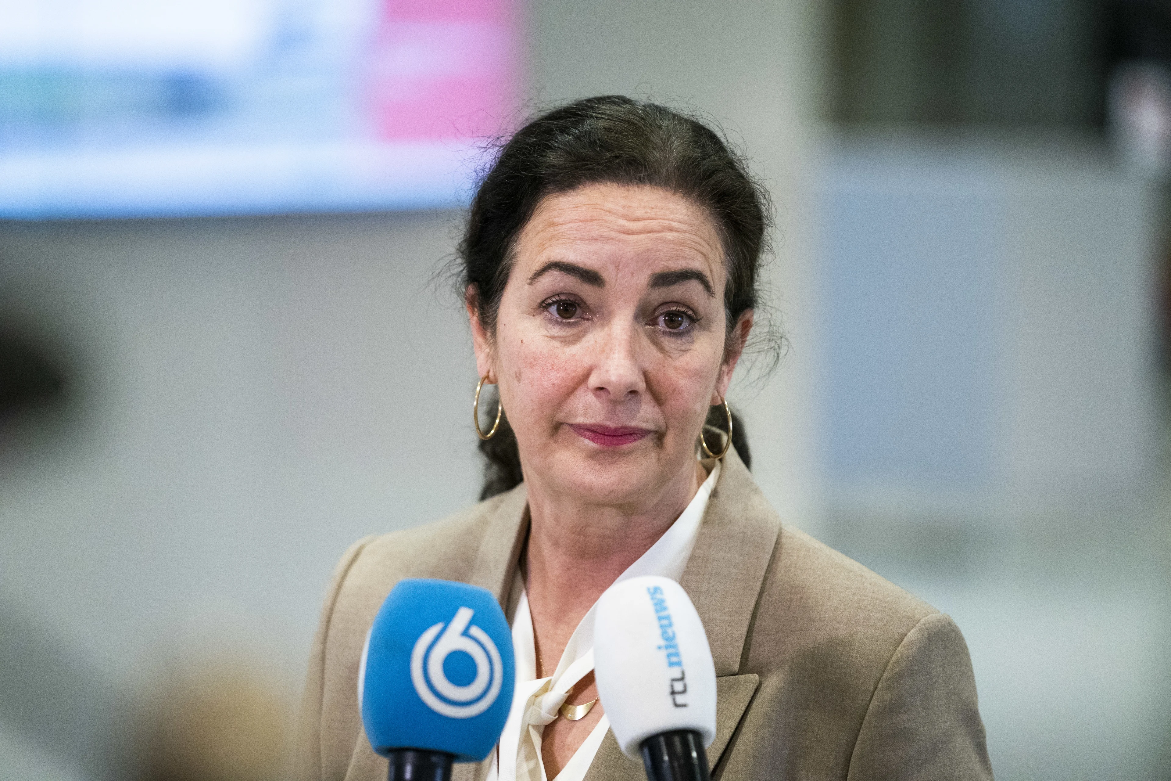 Halsema 'bedolven onder bedreigingen en gescheld' na huldigingsnieuws Ajax