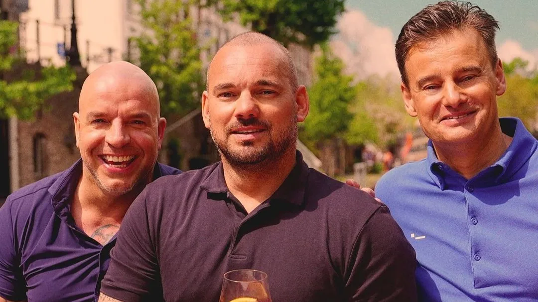 Wilfred Genee, Andy van der Meijde en Wesley Sneijder scoren met nieuwe zomerhit: Een Apperolletje