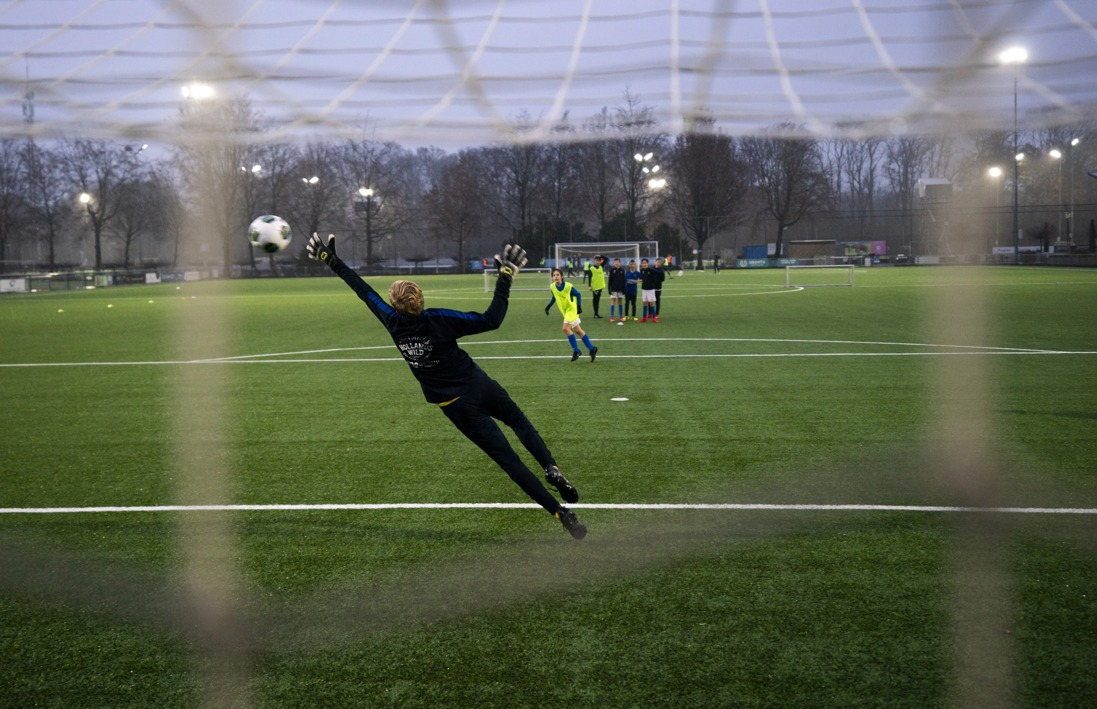 Ouders van 9-jarige voetballer stappen naar de rechter: 'Zoon wil niet meer keepen'