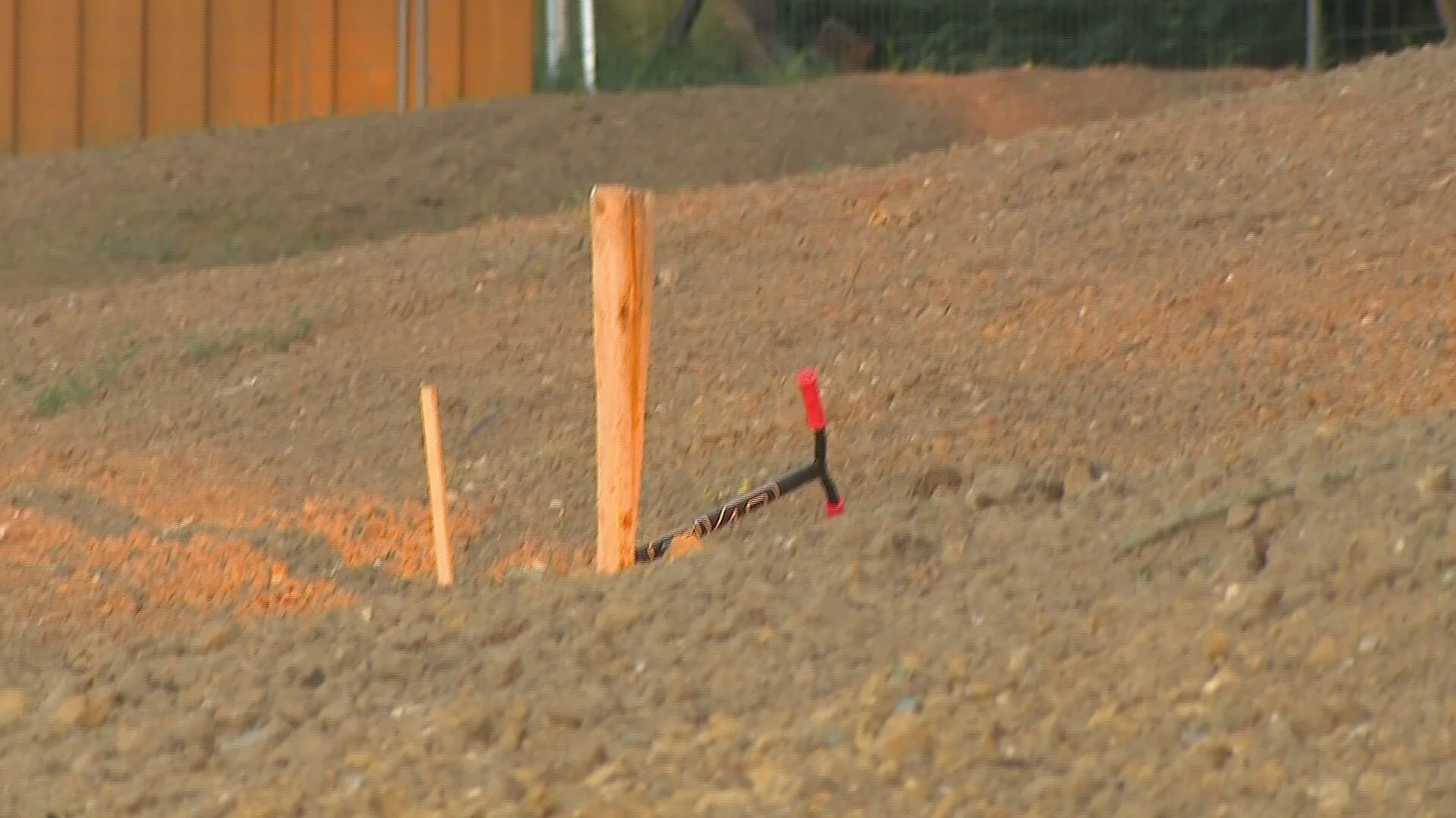Step met rode handvatten gevonden tijdens zoektocht naar vermiste Gino (9)