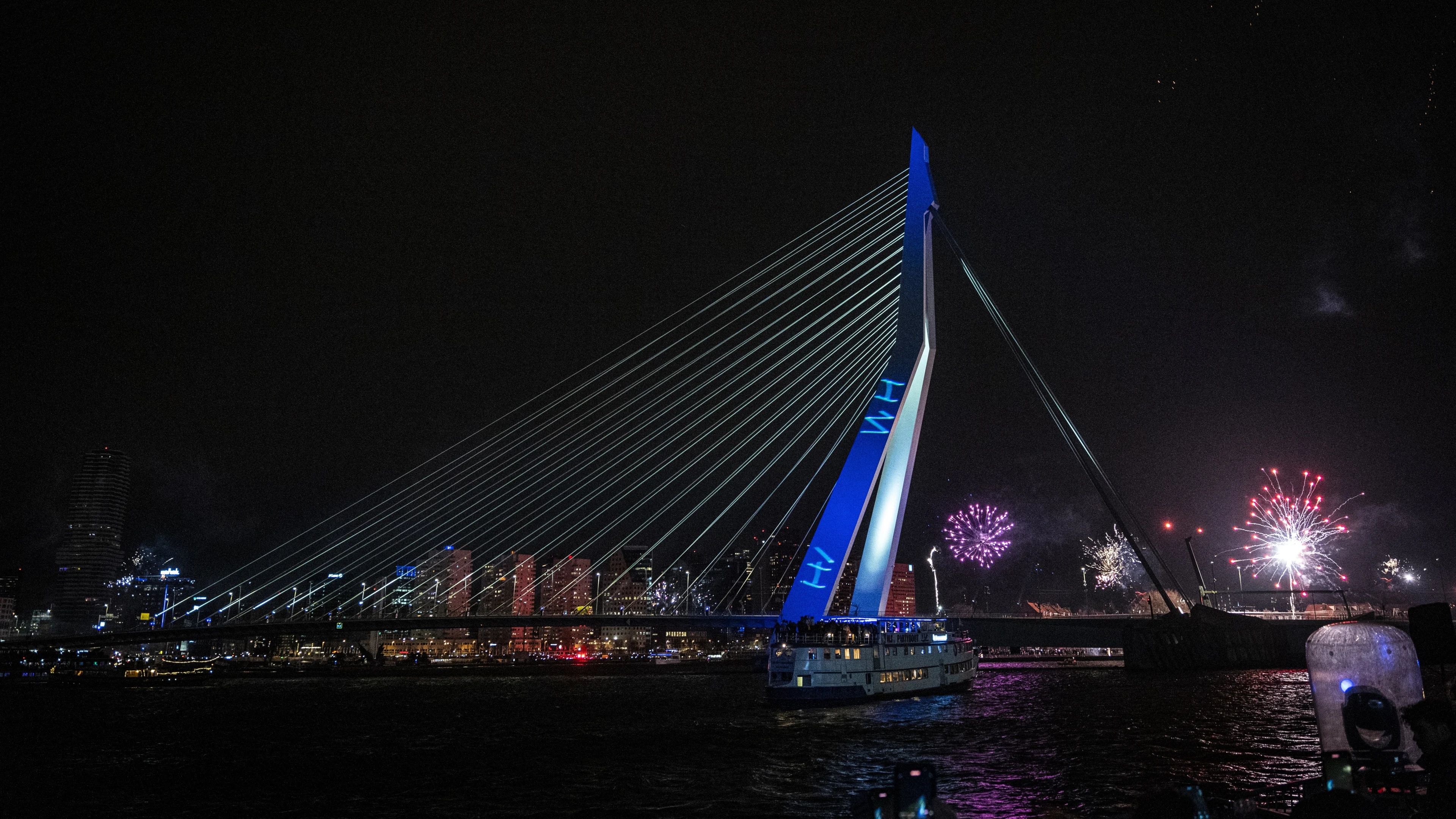 Zes en vier maanden celstraf in hoger beroep voor mannen die racistische projecties toonden