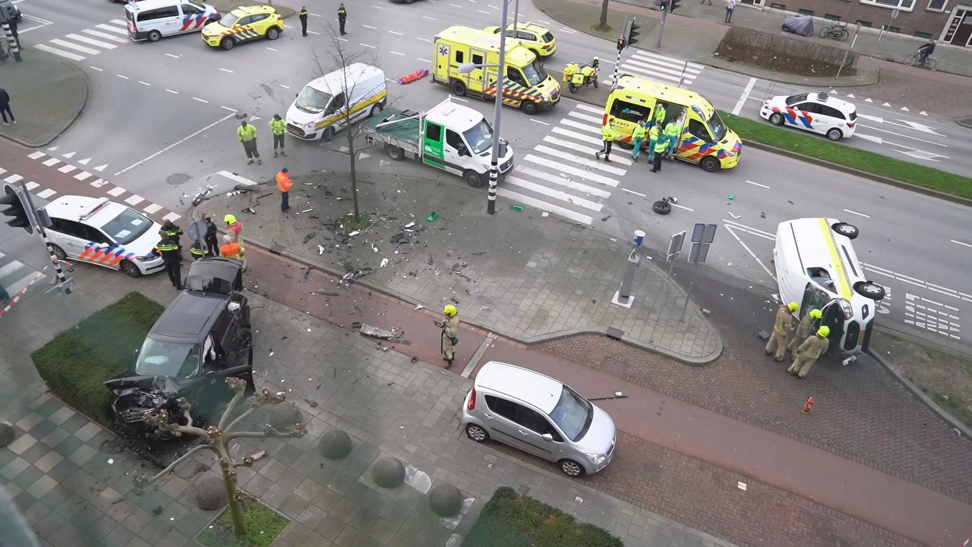 Twee gewonden bij bizar ongeluk in Rotterdam