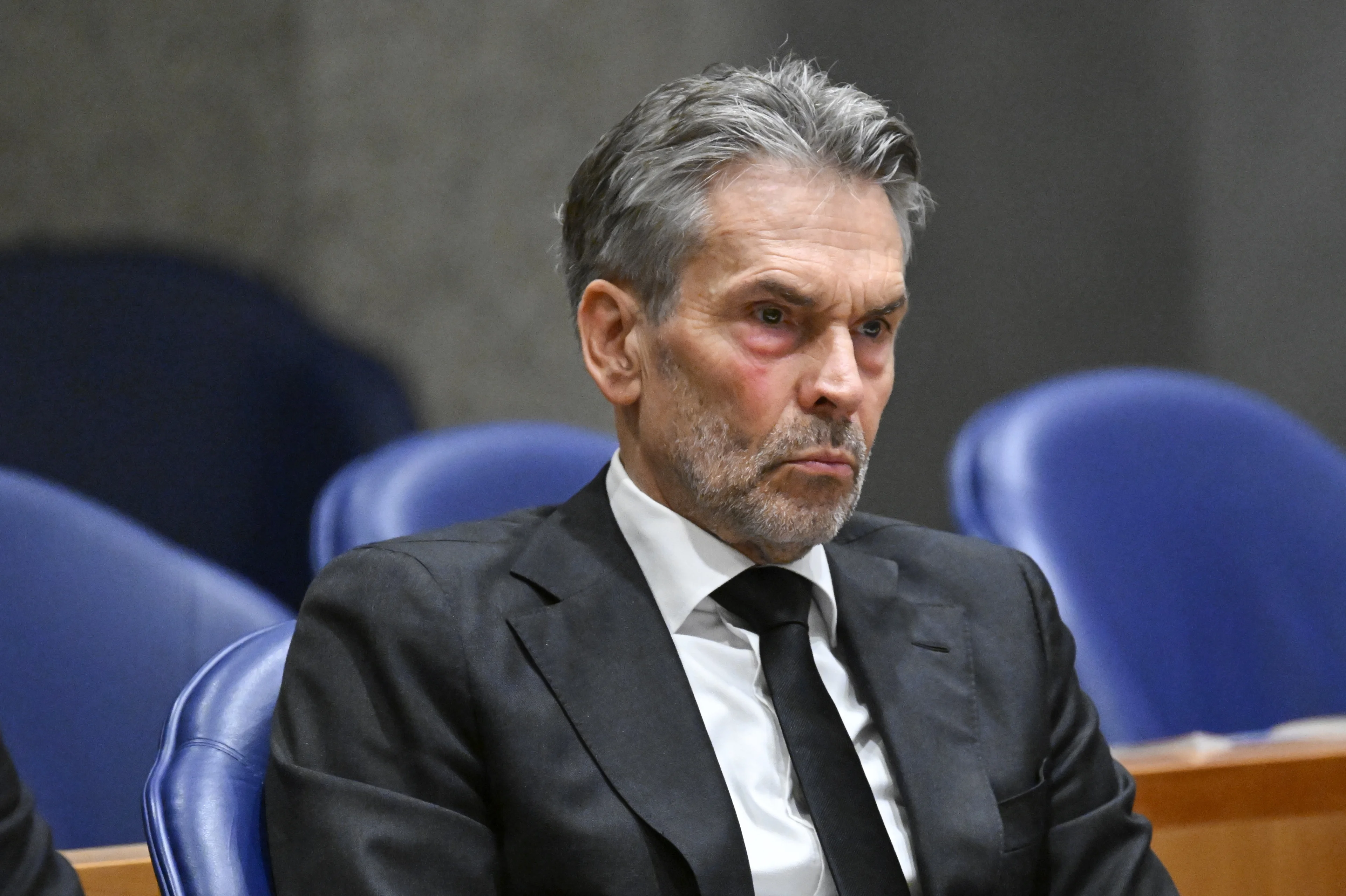 Consumentenbond waarschuwt voor deepfakevideo met premier Schoof