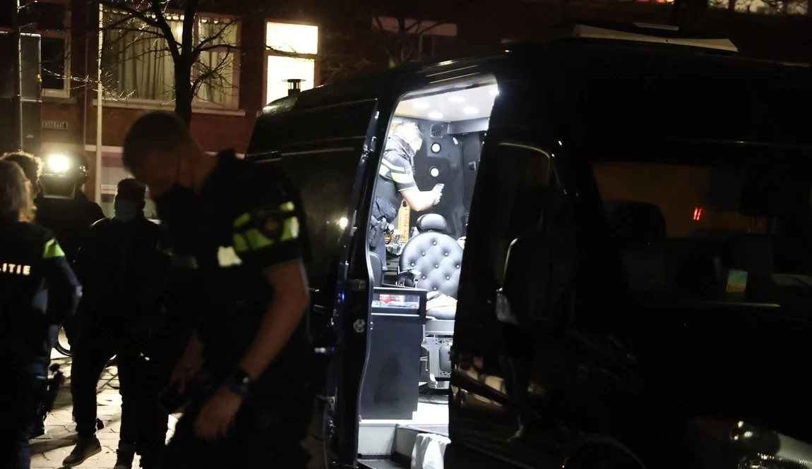 Haagse politie stuit bij jacht op overvallers op mobiele kapsalon