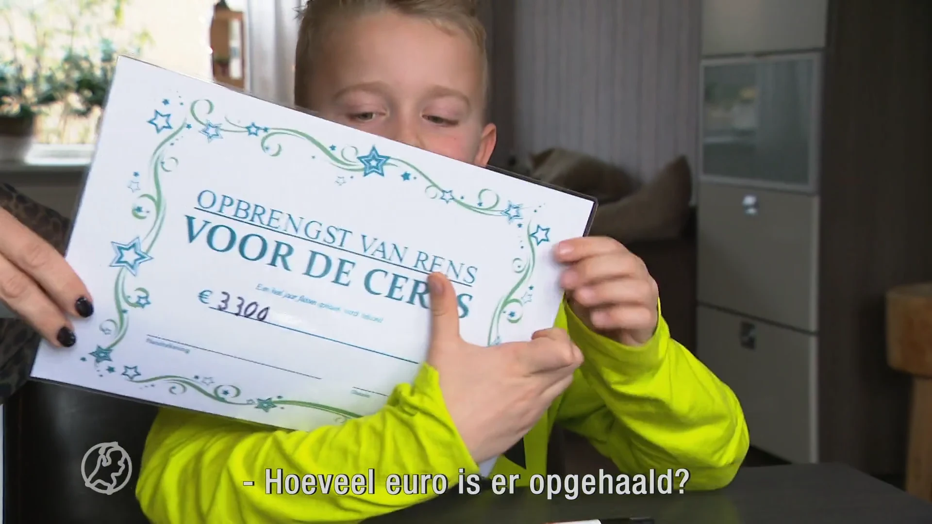 8-jarige Rens zamelt al een jaar flessen in voor afgebrande molen