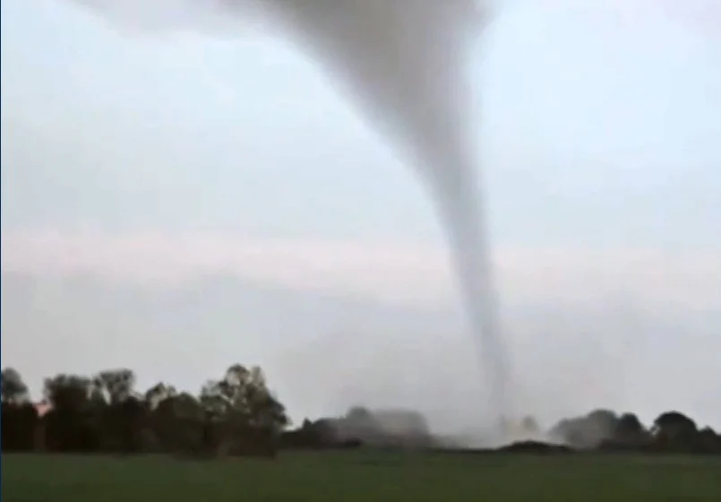 Voor tweede keer in korte tijd tornado gezien in Friesland
