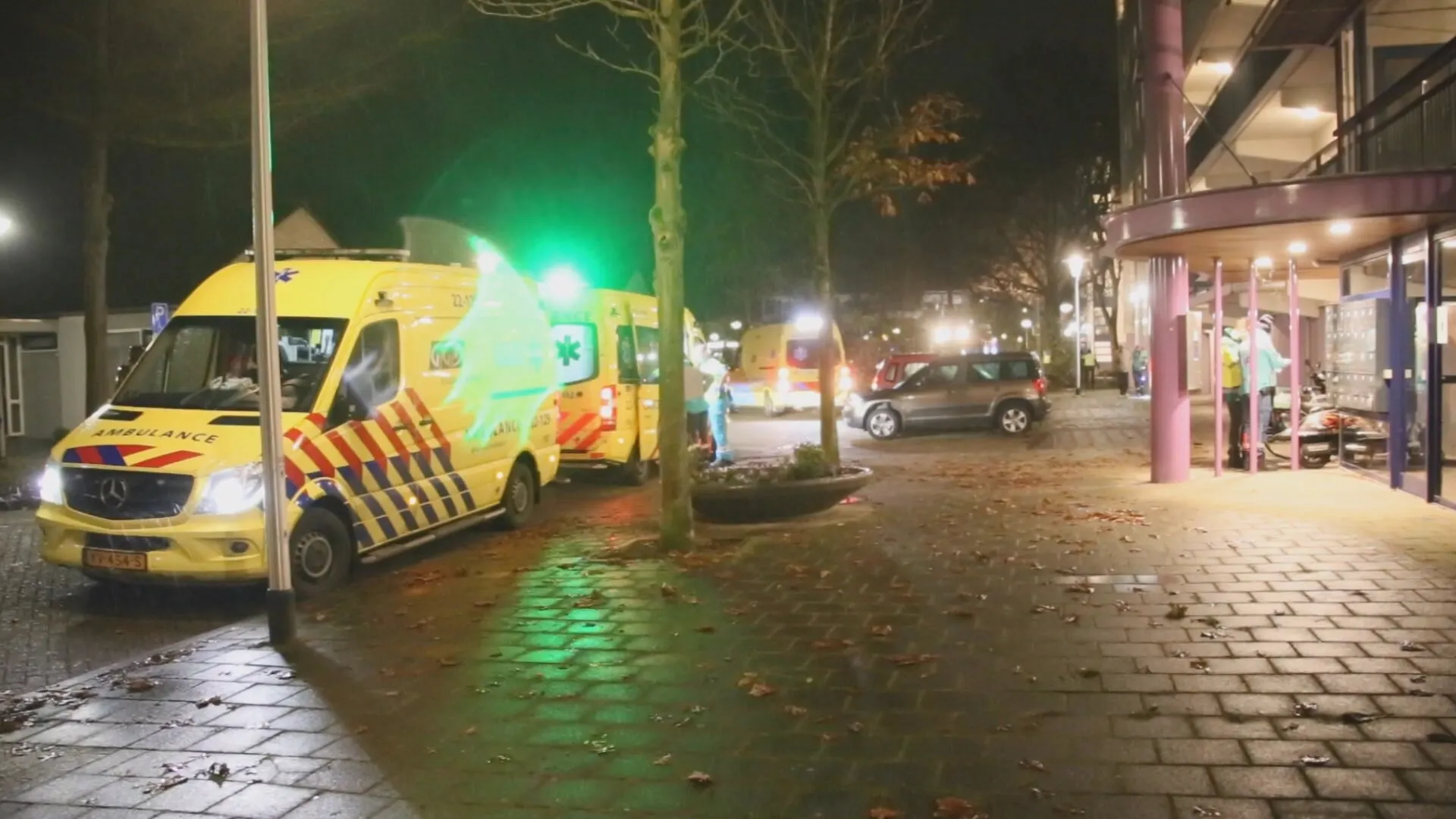 Grote brand in flatgebouw Helmond, tientallen bewoners moeten huis verlaten