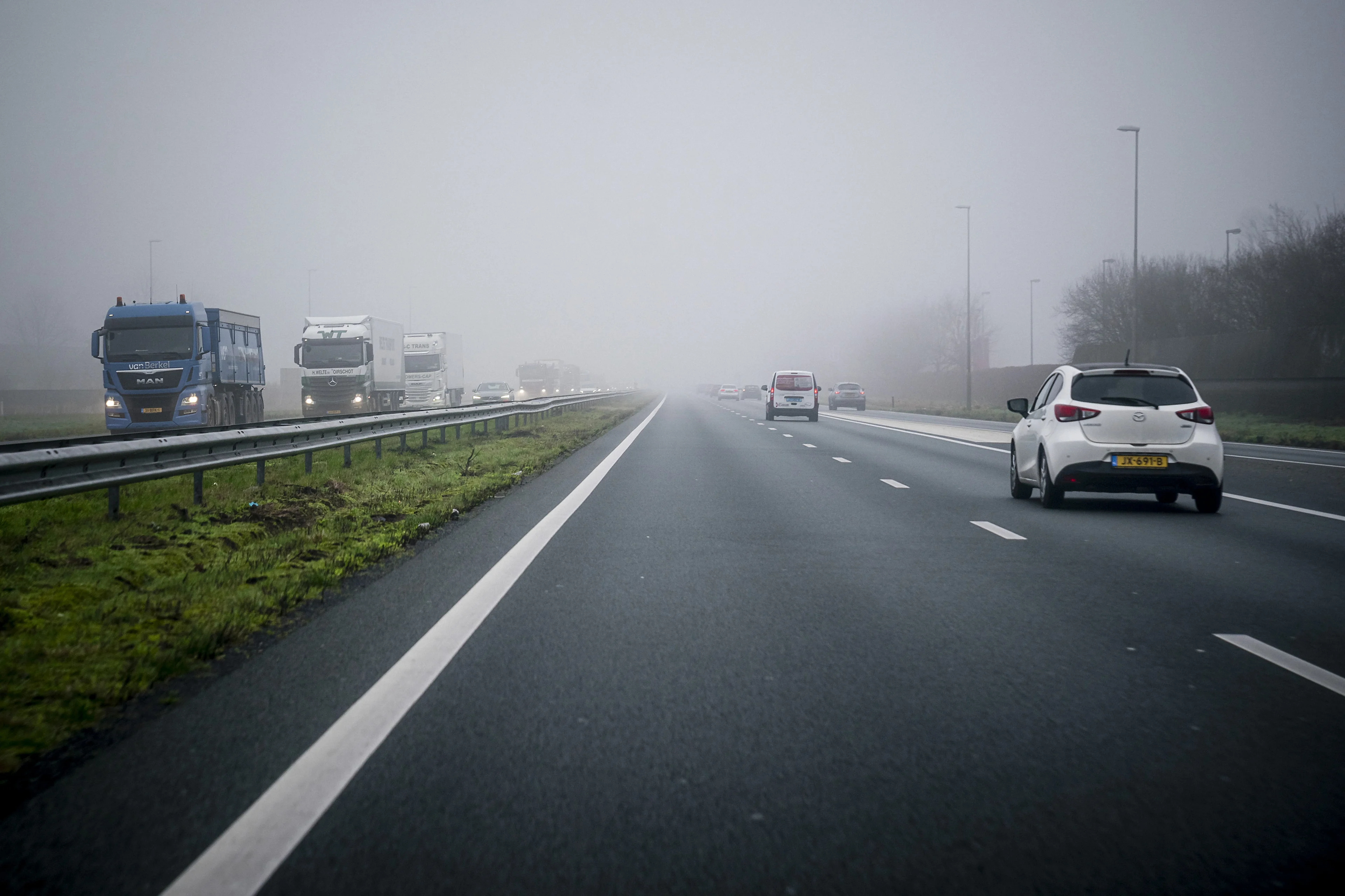 KNMI waarschuwt voor dichte mist: code geel