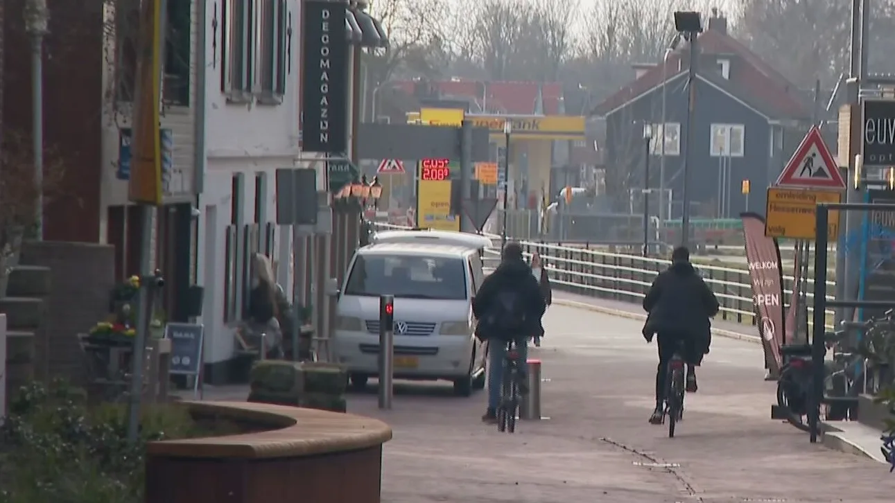 Azc Hardenberg tegen afspraken in langer open? 'Geen plek elders voor de asielzoekers'