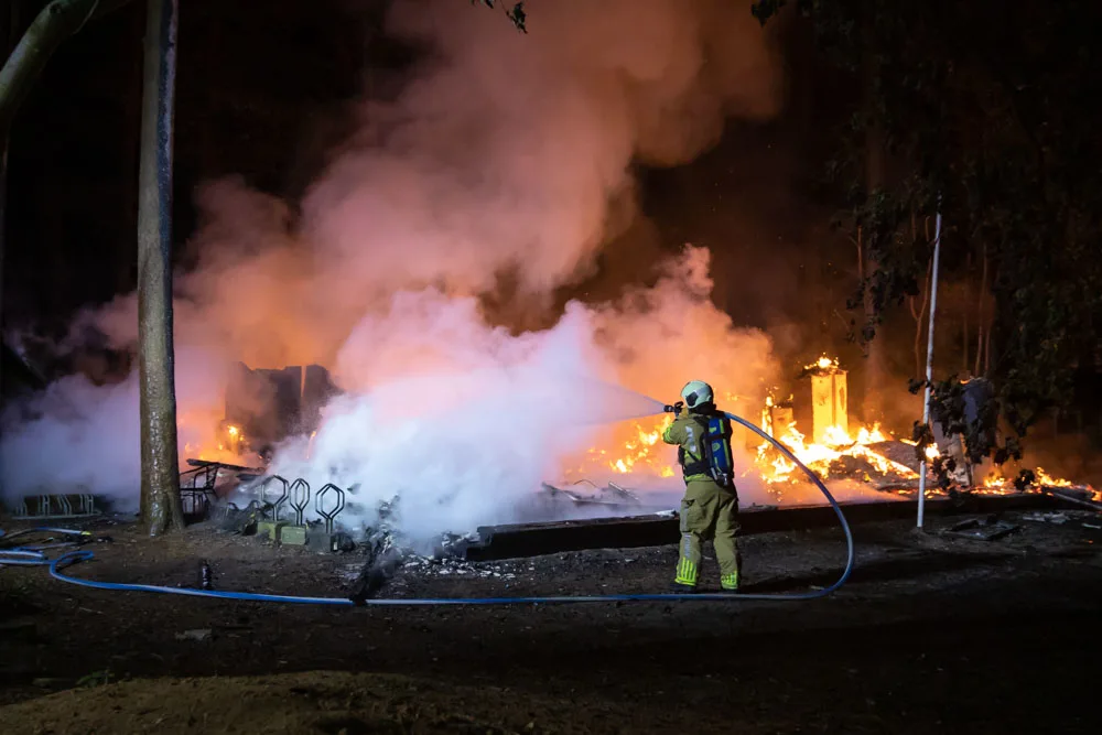 Scouts in tranen: clubgebouw verwoest bij felle brand