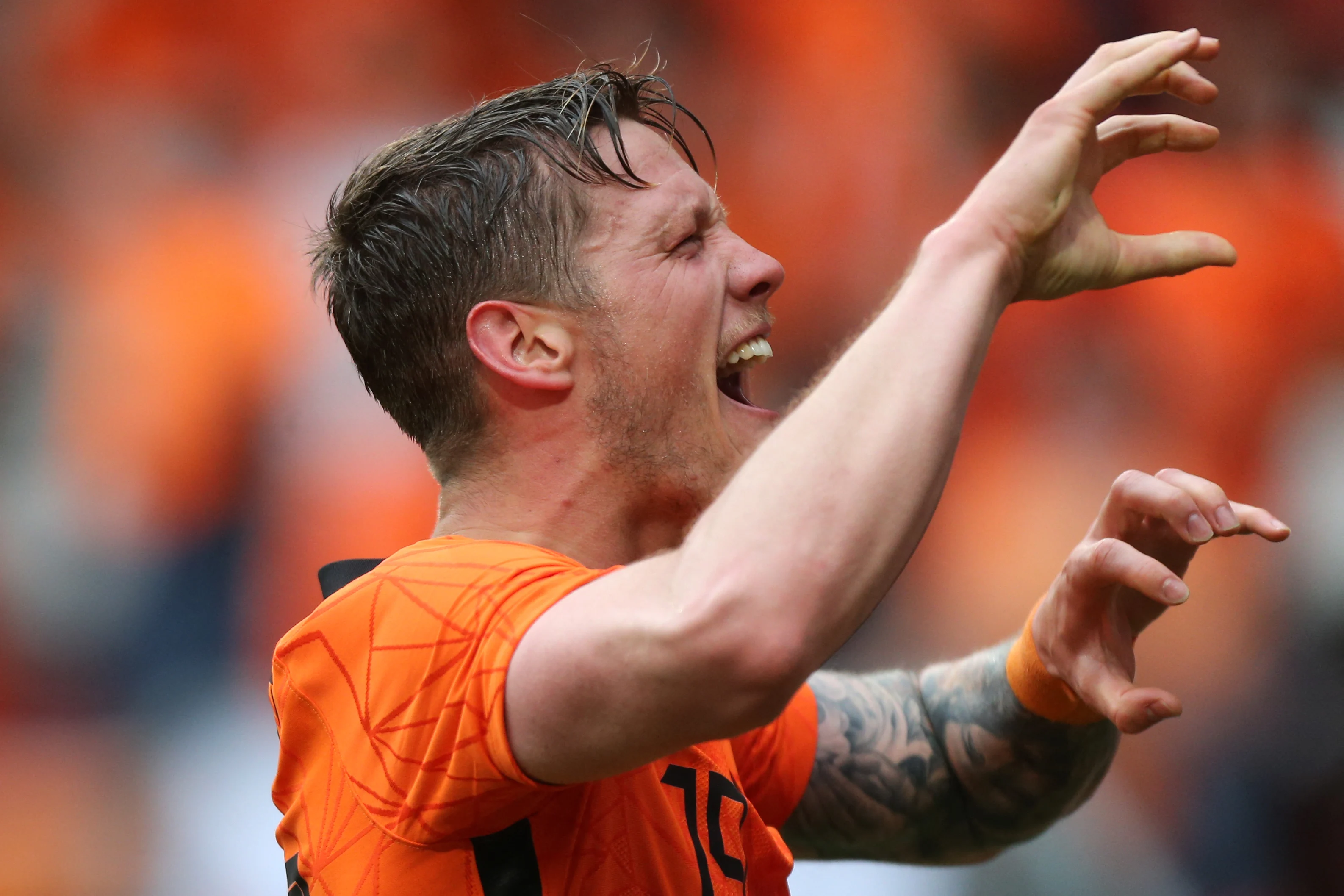 Weghorst brult als een leeuw na zijn eerste treffer voor Oranje