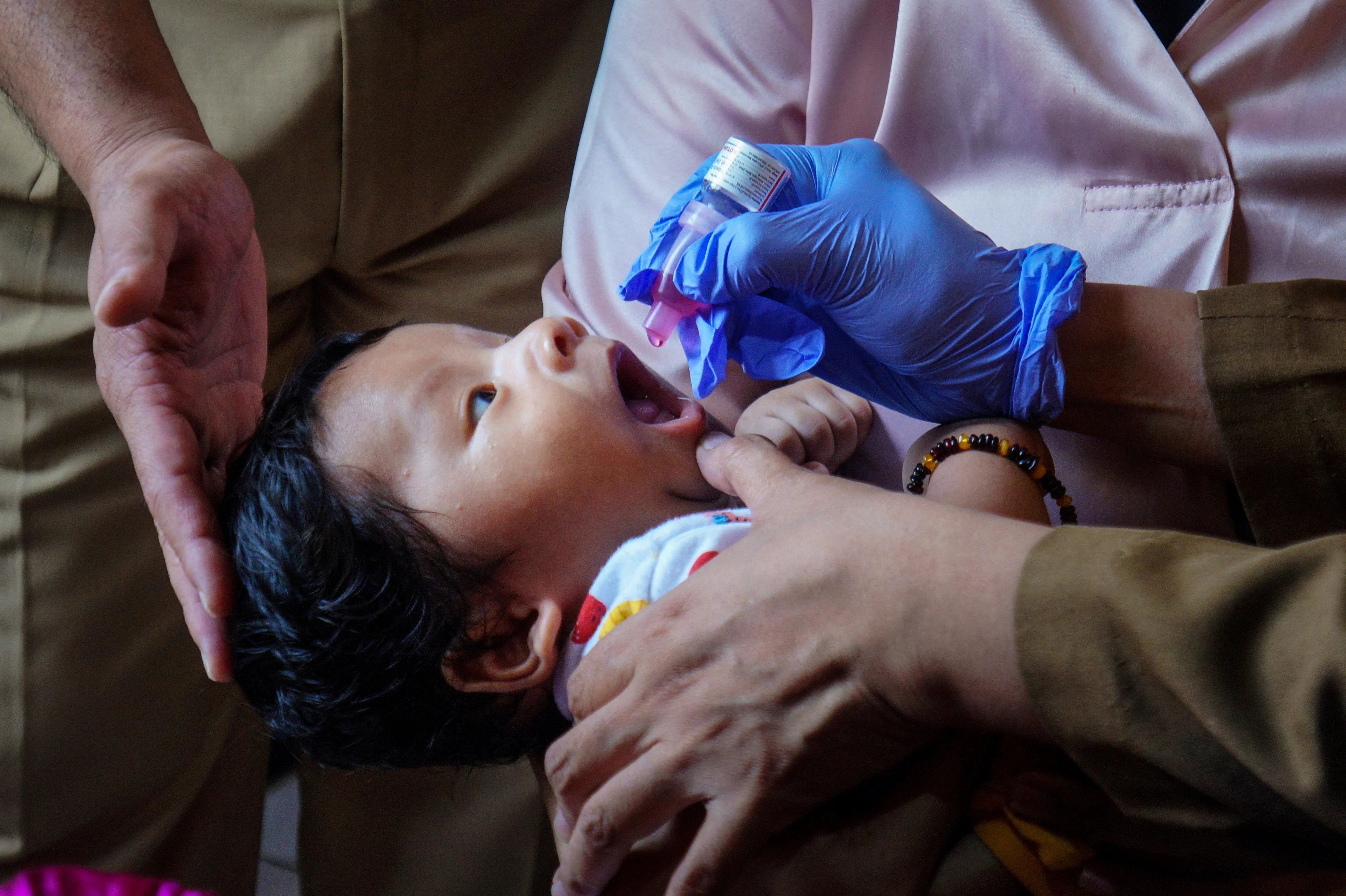 Lareb signaleert mogelijke bijwerkingen na vaccinatie tegen rotavirus