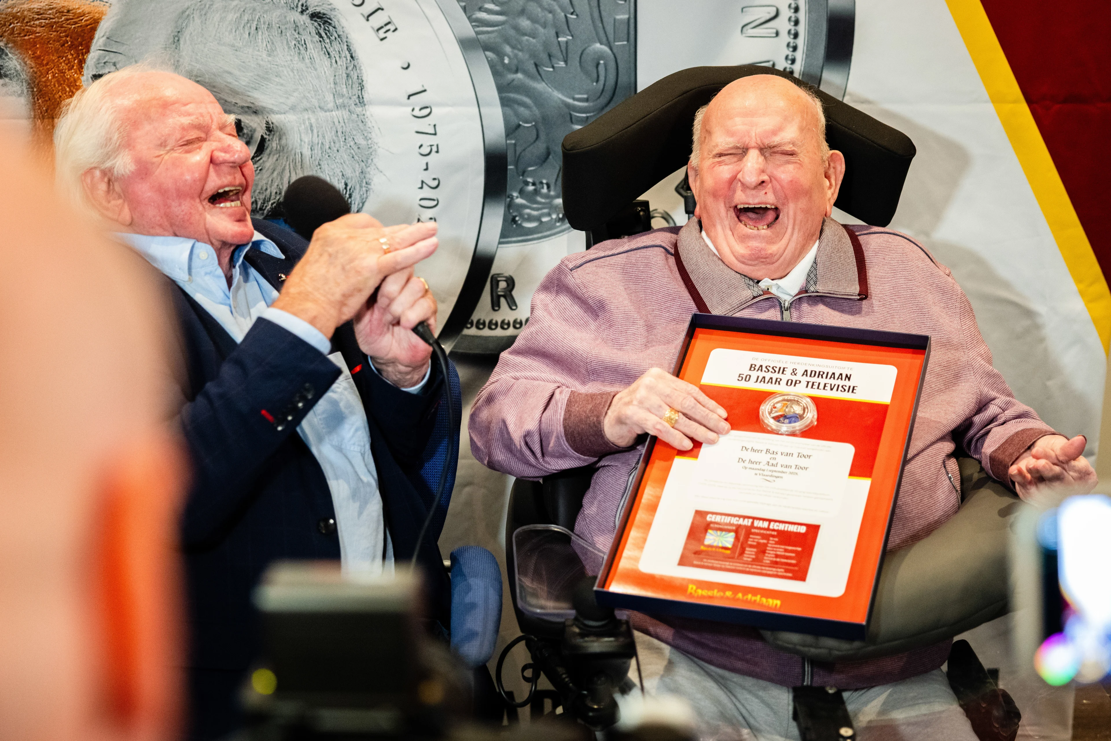 Speciale munt voor Bassie en Adriaan ter ere van televisie-jubileum