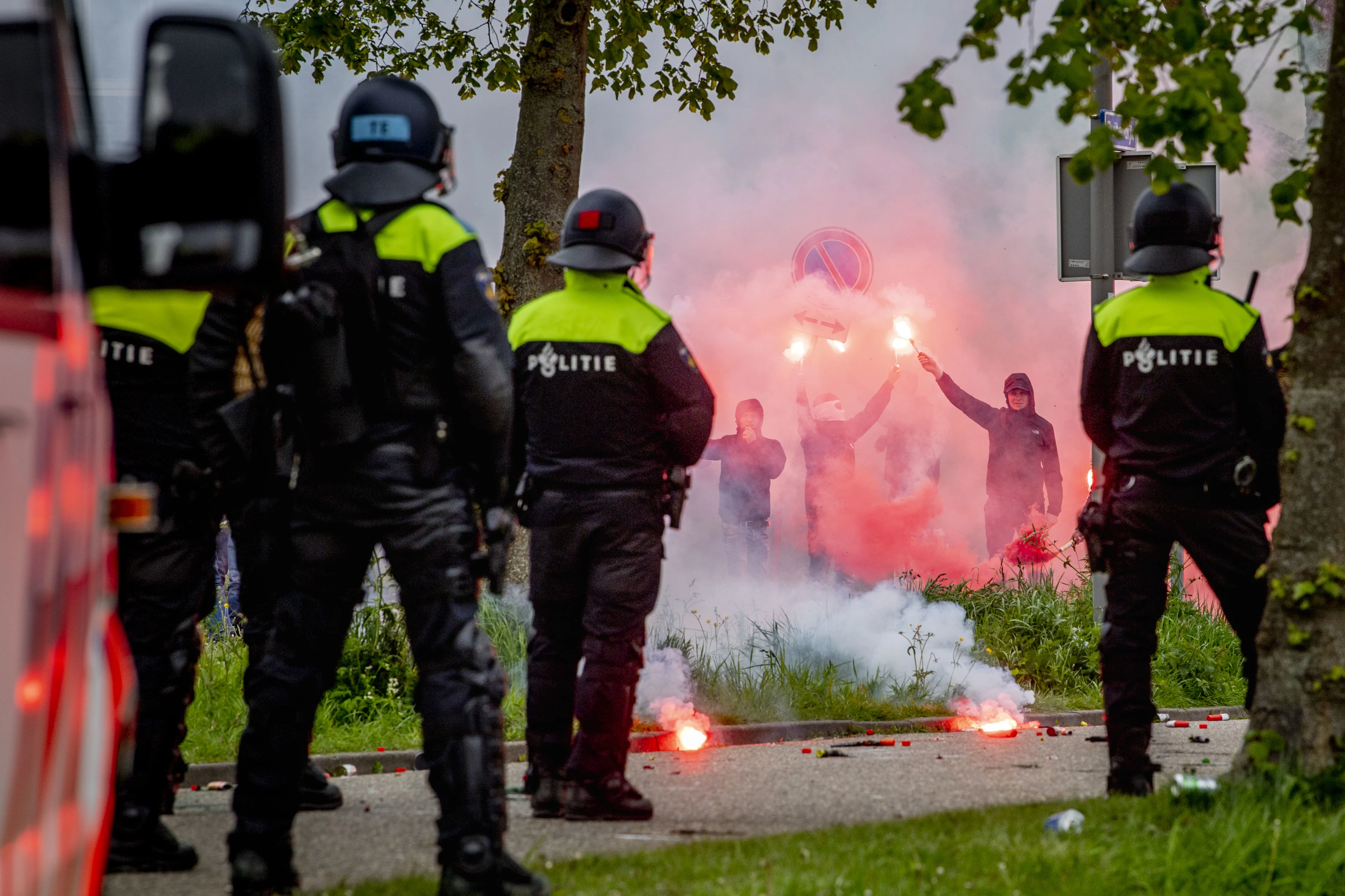 Politiebonden dreigen met staking tijdens wedstrijd Feyenoord-Ajax