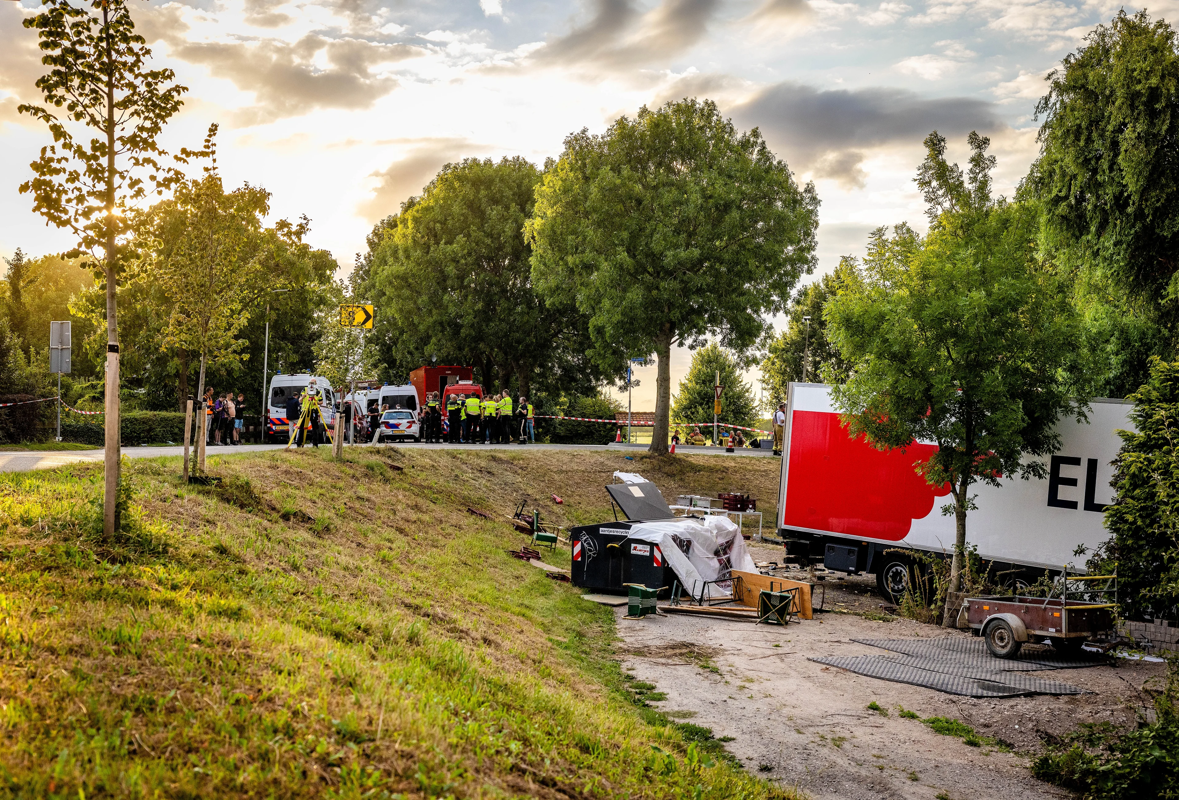 Koningspaar en Rutte geschokt door ongeluk Nieuw-Beijerland: 'Een vreselijk drama'