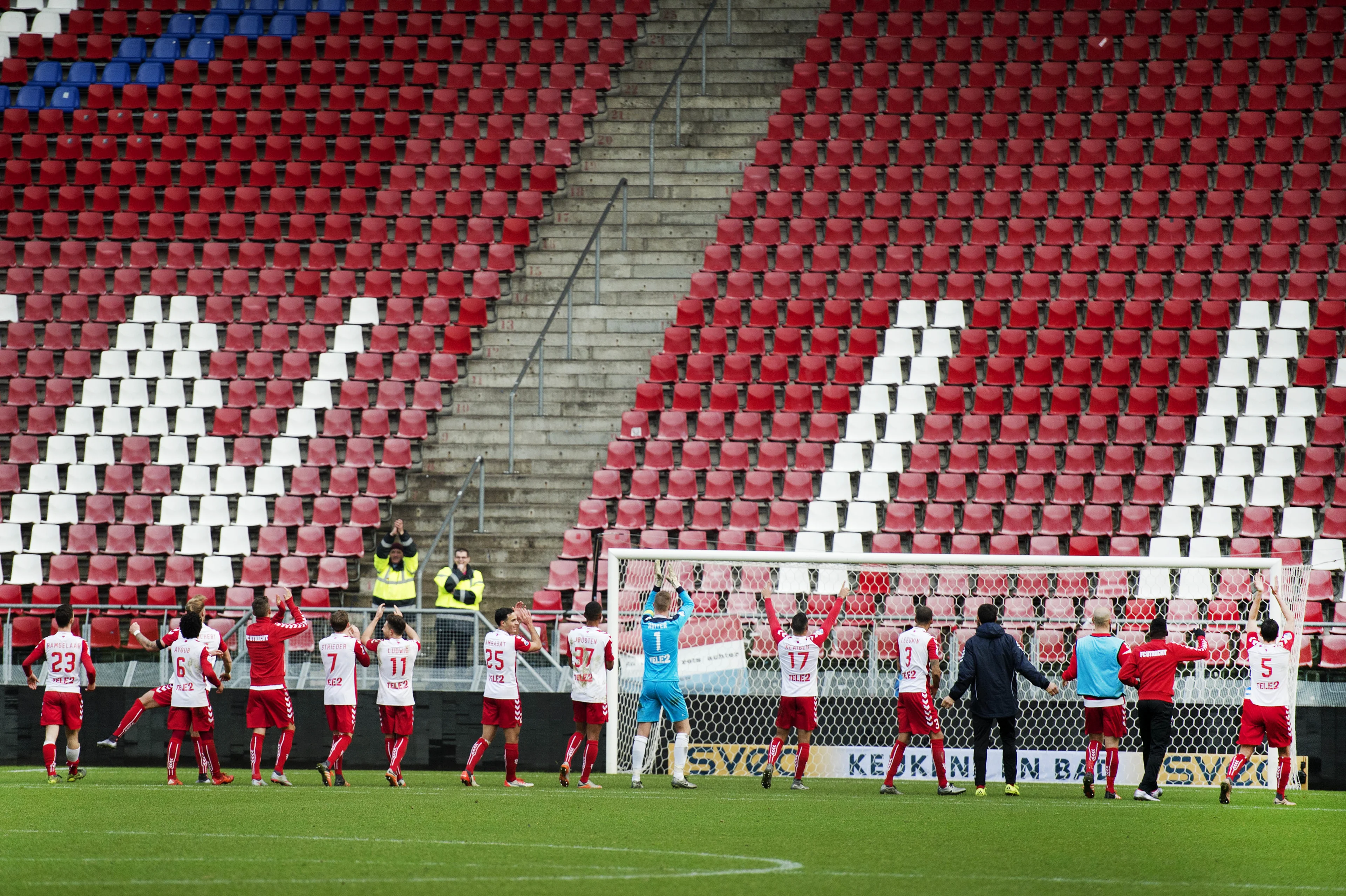KNVB bereidt zich voor op maatregelen coronavirus: 'Het komt steeds dichterbij'