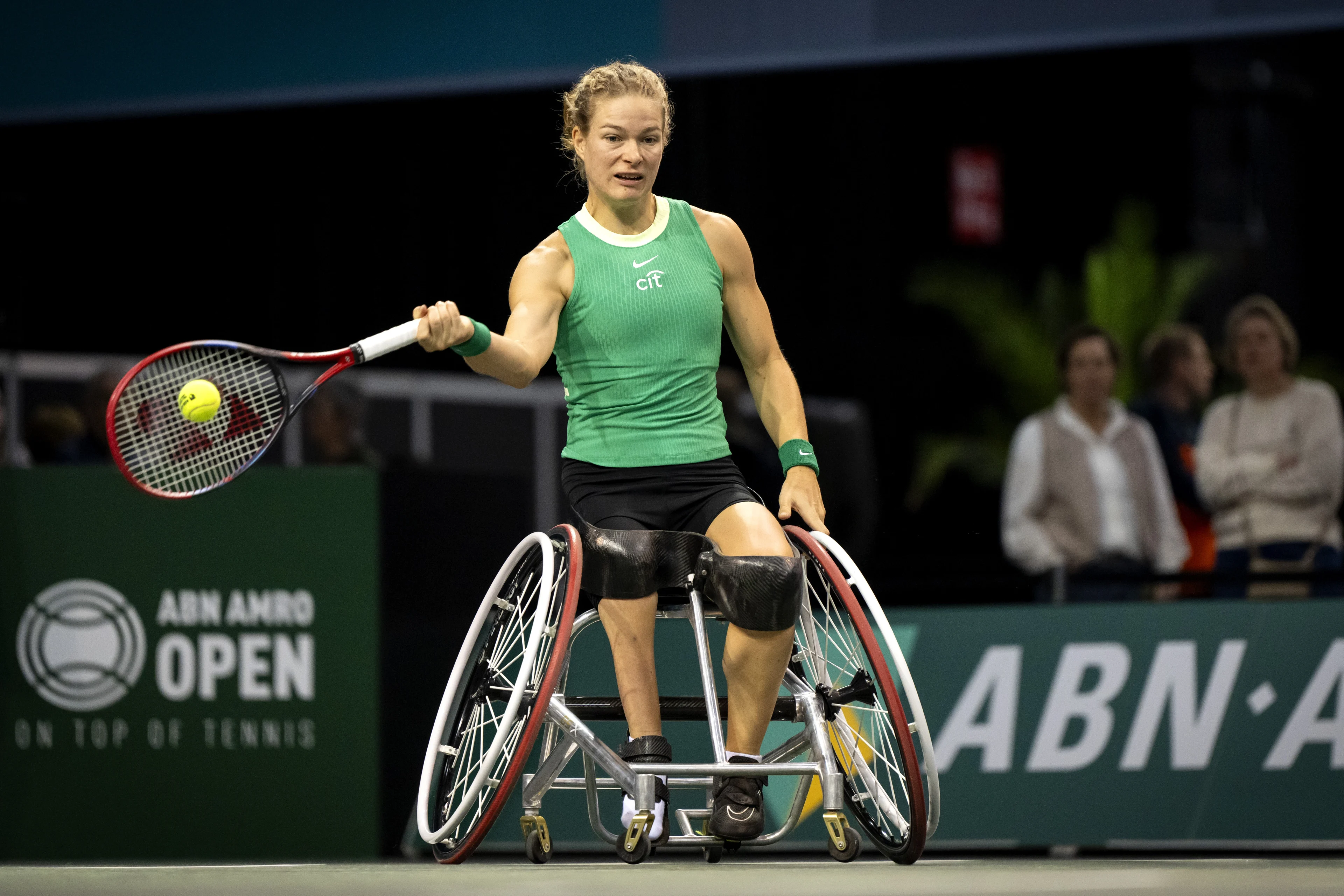 Rolstoeltennisster Diede de Groot wint 'Oscar voor de sport'