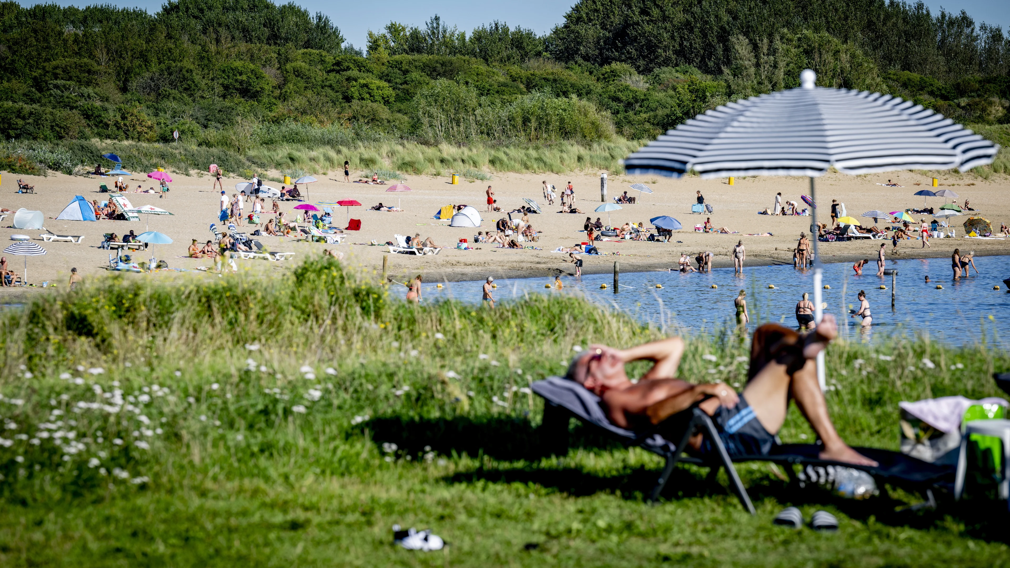 Unieke hittegolf in westen van het land, grote kans op nieuw record