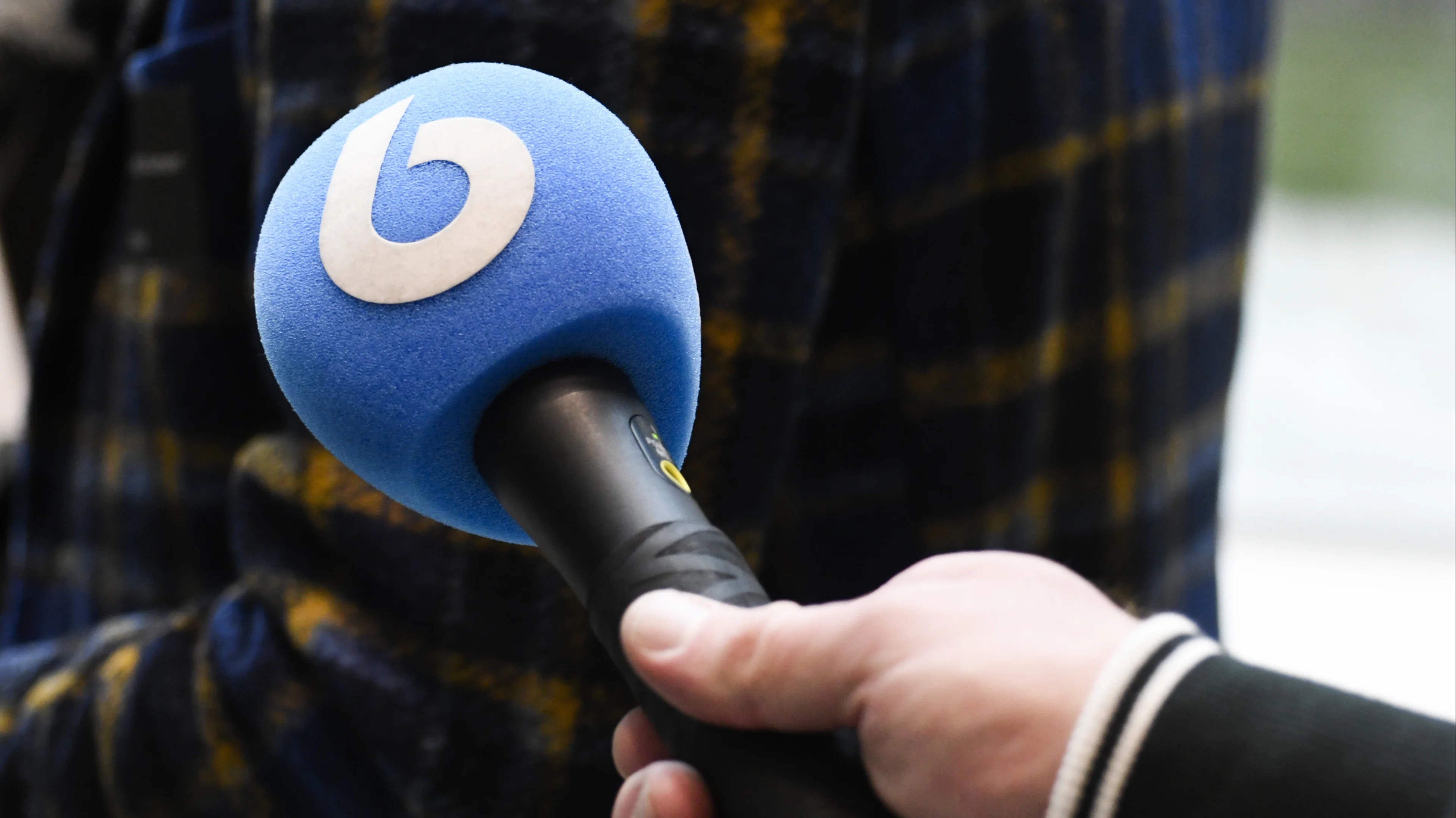 Met een glimlach voor de buis: nieuw SBS-programma brengt alleen goed nieuws