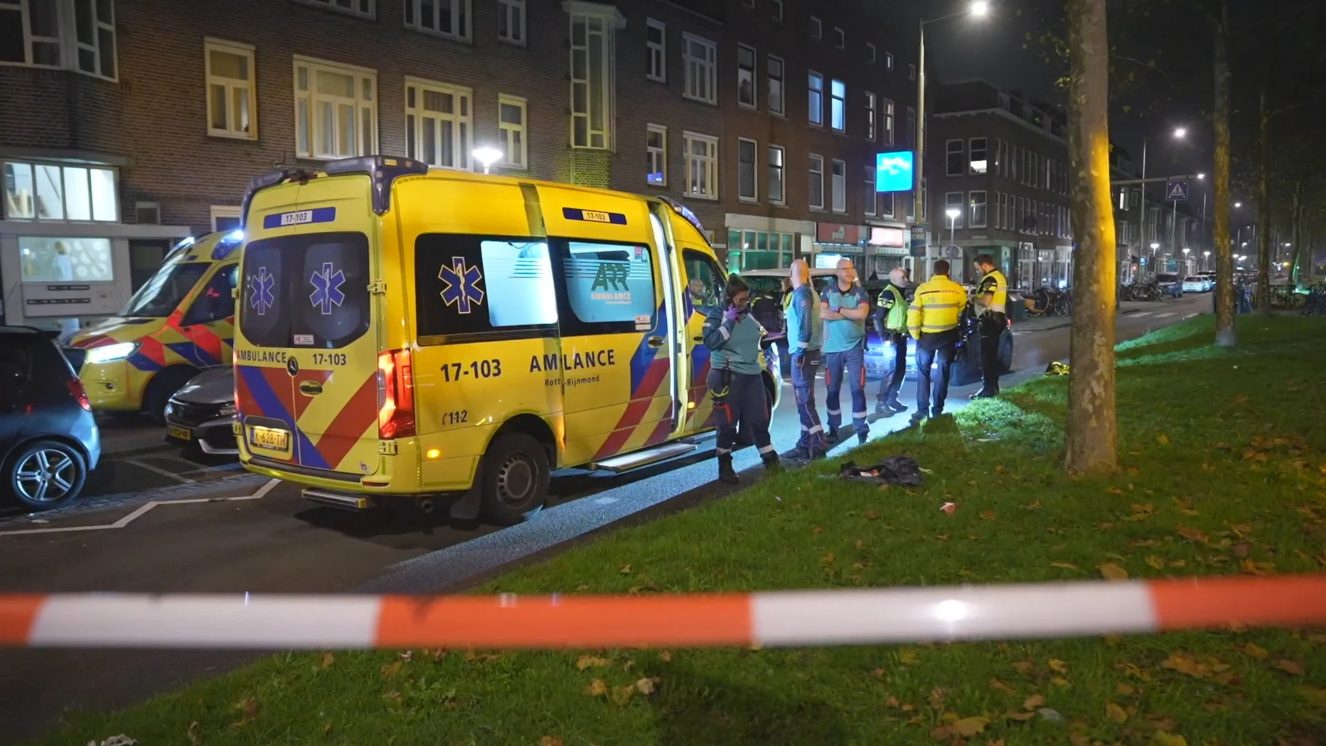 Twee voetgangers gewond door aanrijding op zebrapad Rotterdam