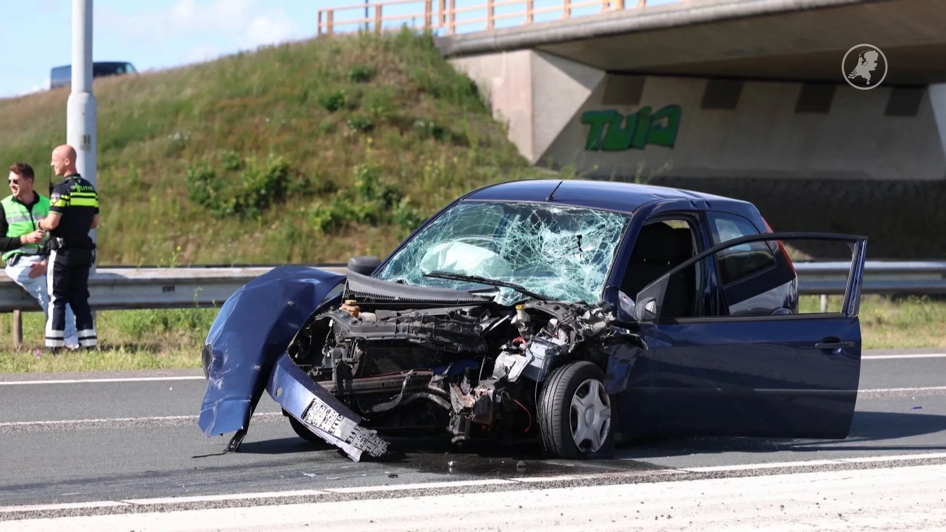 A7 bij Heerenveen dicht om ongeval met meerdere auto's