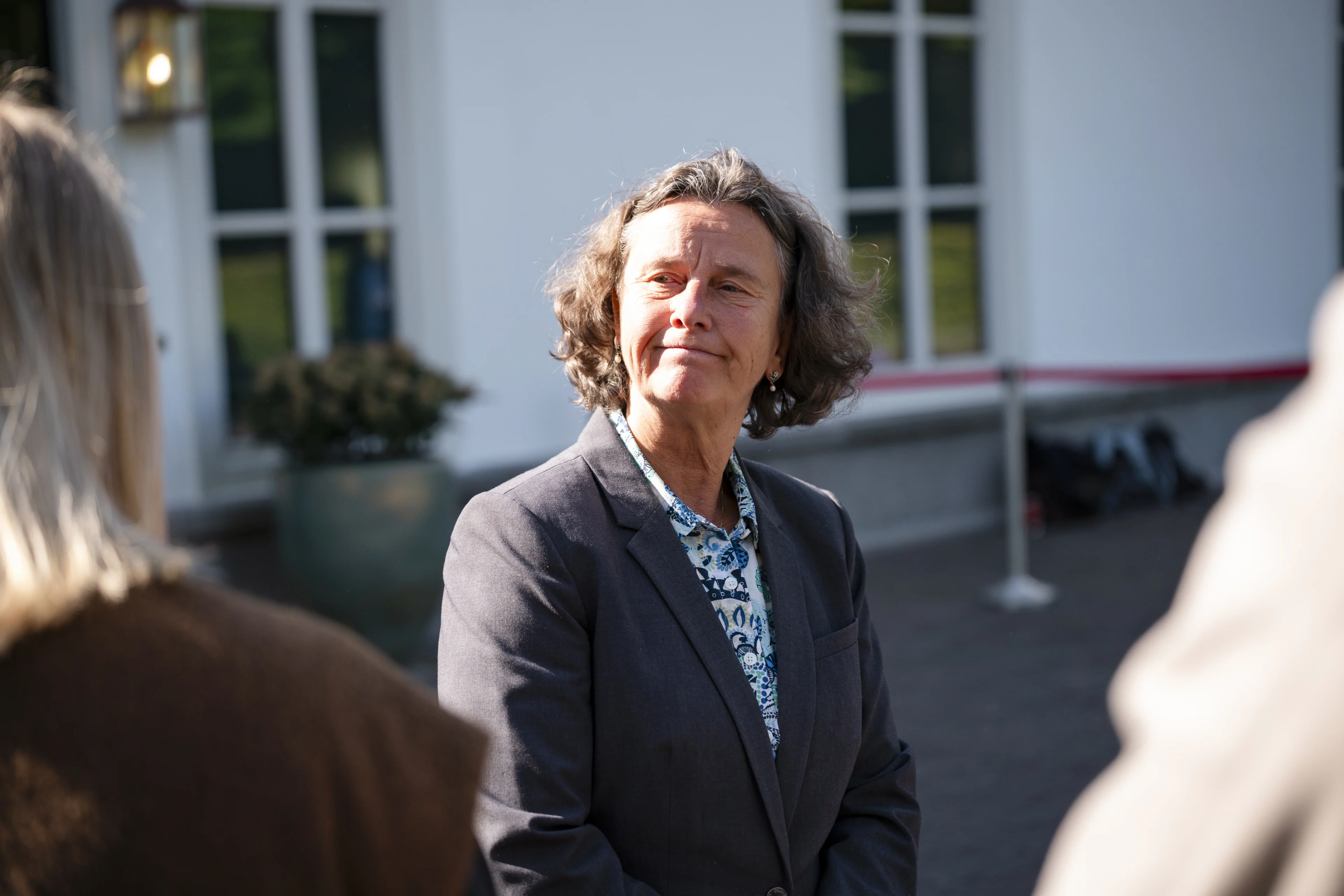 Faber wil flink snijden in activiteitenbudget asielzoekers: 'Wie betaalt, bepaalt'