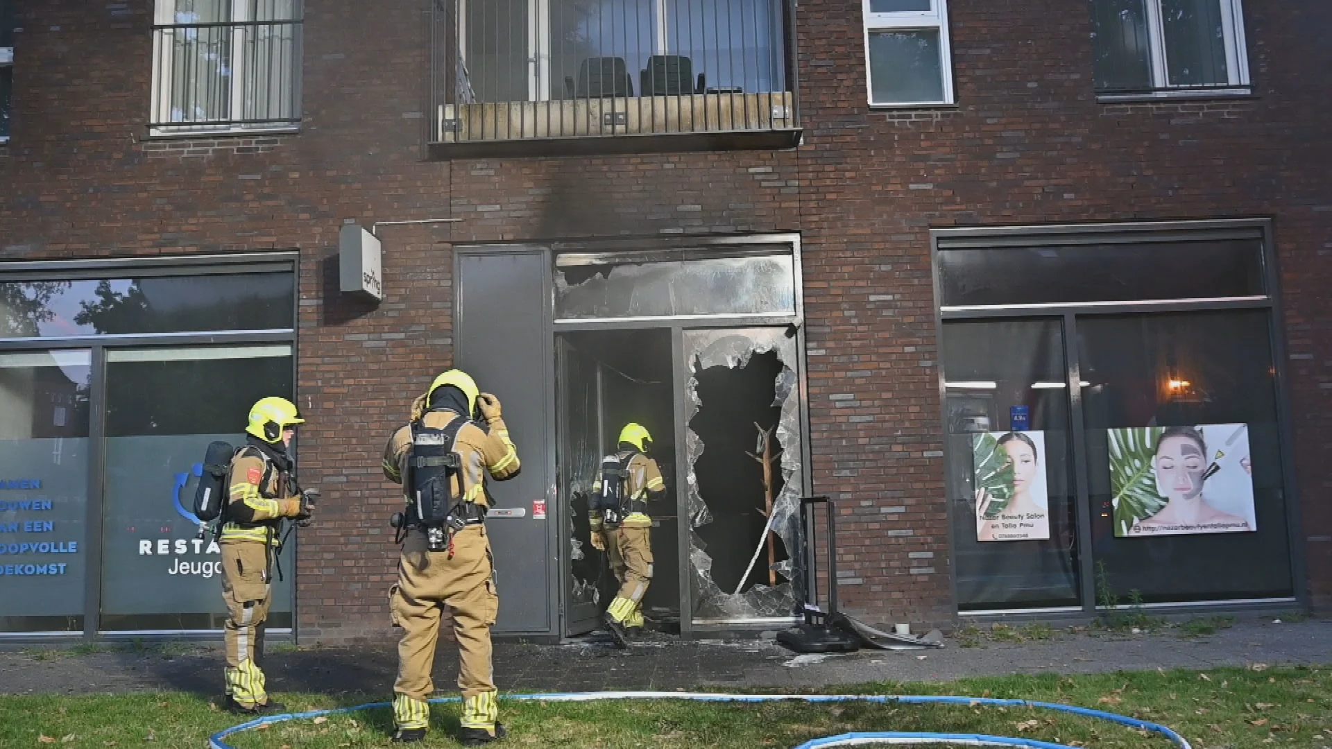 Brand na explosie in Breda, appartementen ontruimd