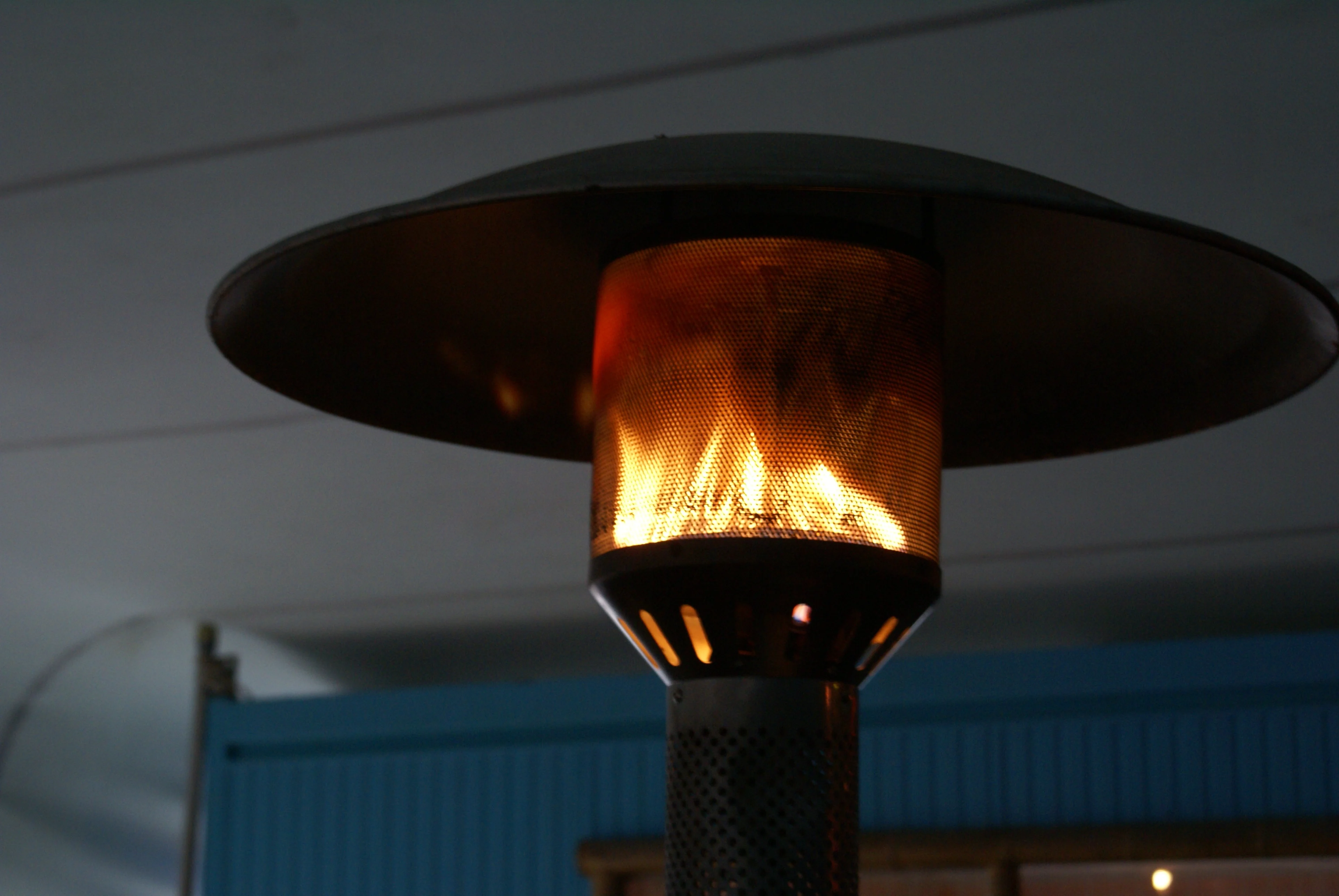 Klimaatminister Jetten vindt terrasverwarmers "belachelijk"