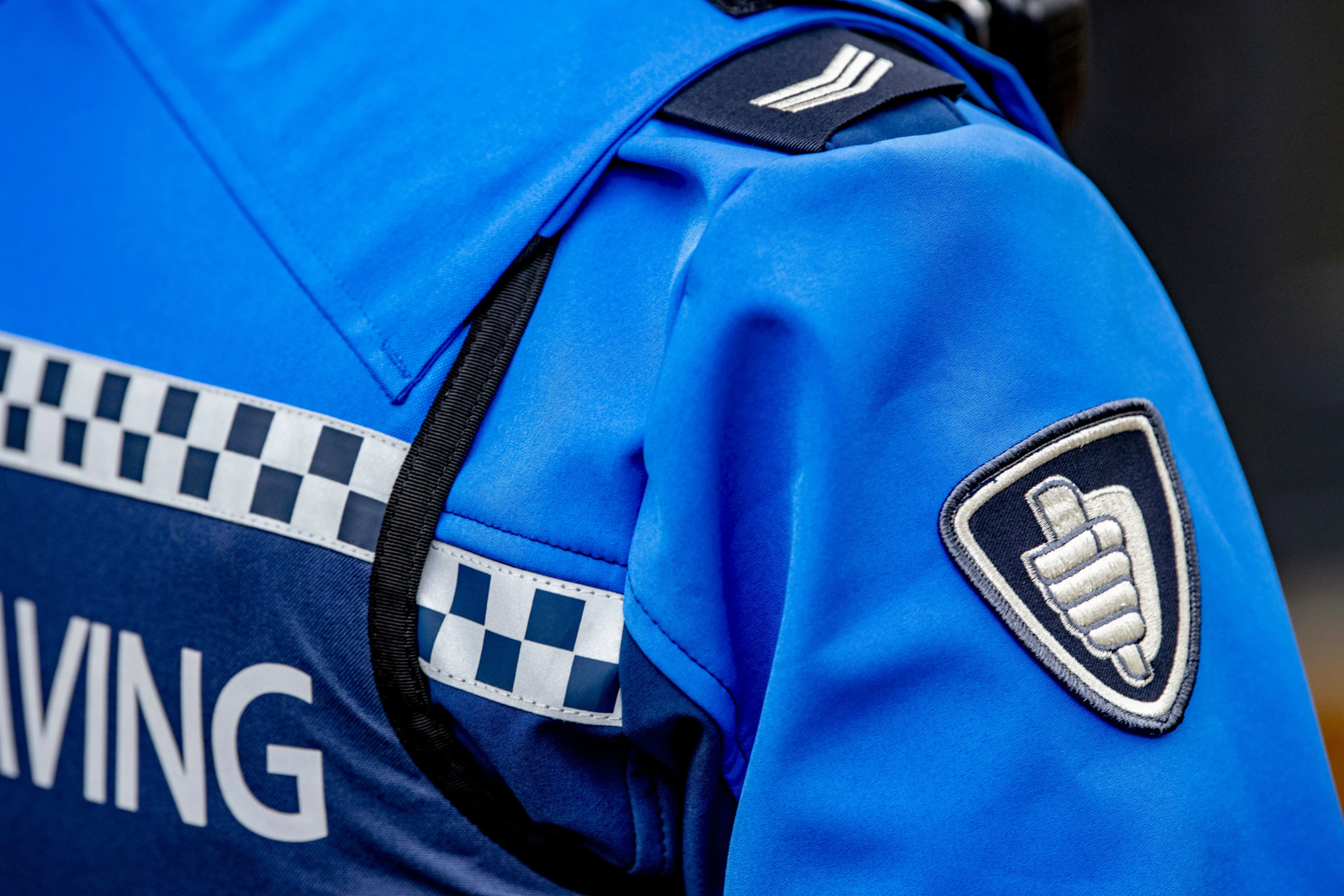 Tiener (14) mishandelt boa die afsteken vuurwerk wilde voorkomen in Tilburg