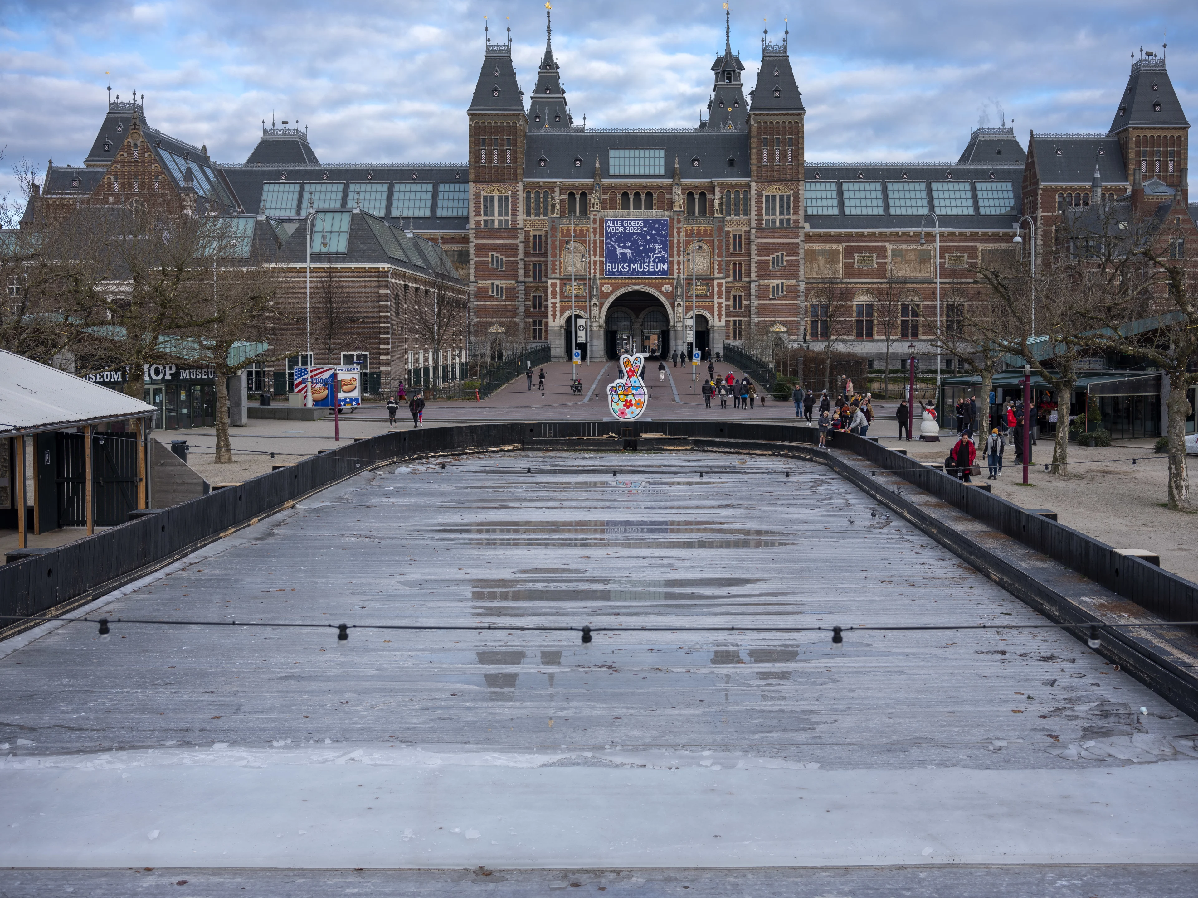 Anti-immigratieprotest in Amsterdam: veiligheidsrisicogebied uitgebreid
