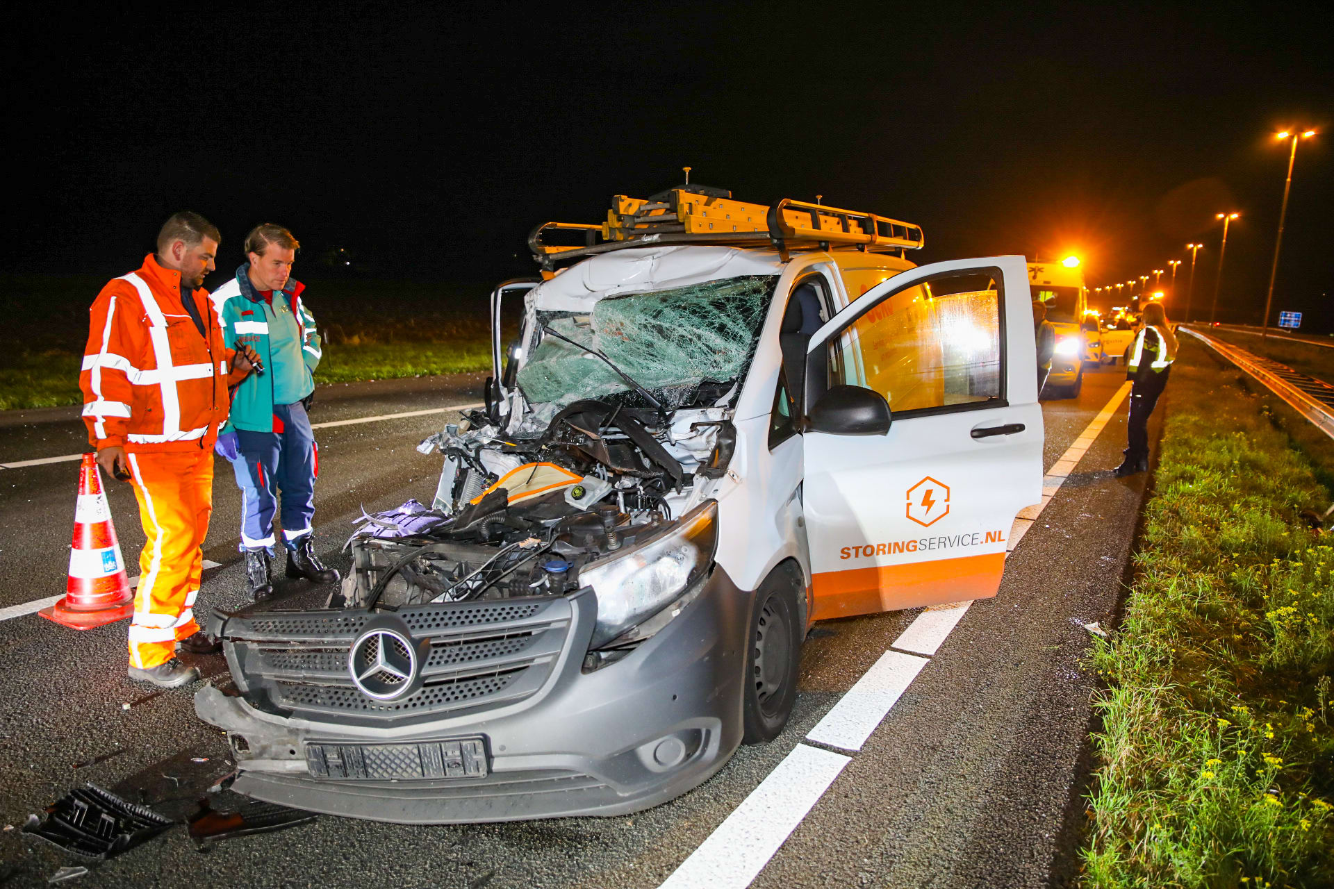 Bestuurder bestelbus heeft engeltje op zijn schouder bij crash A50