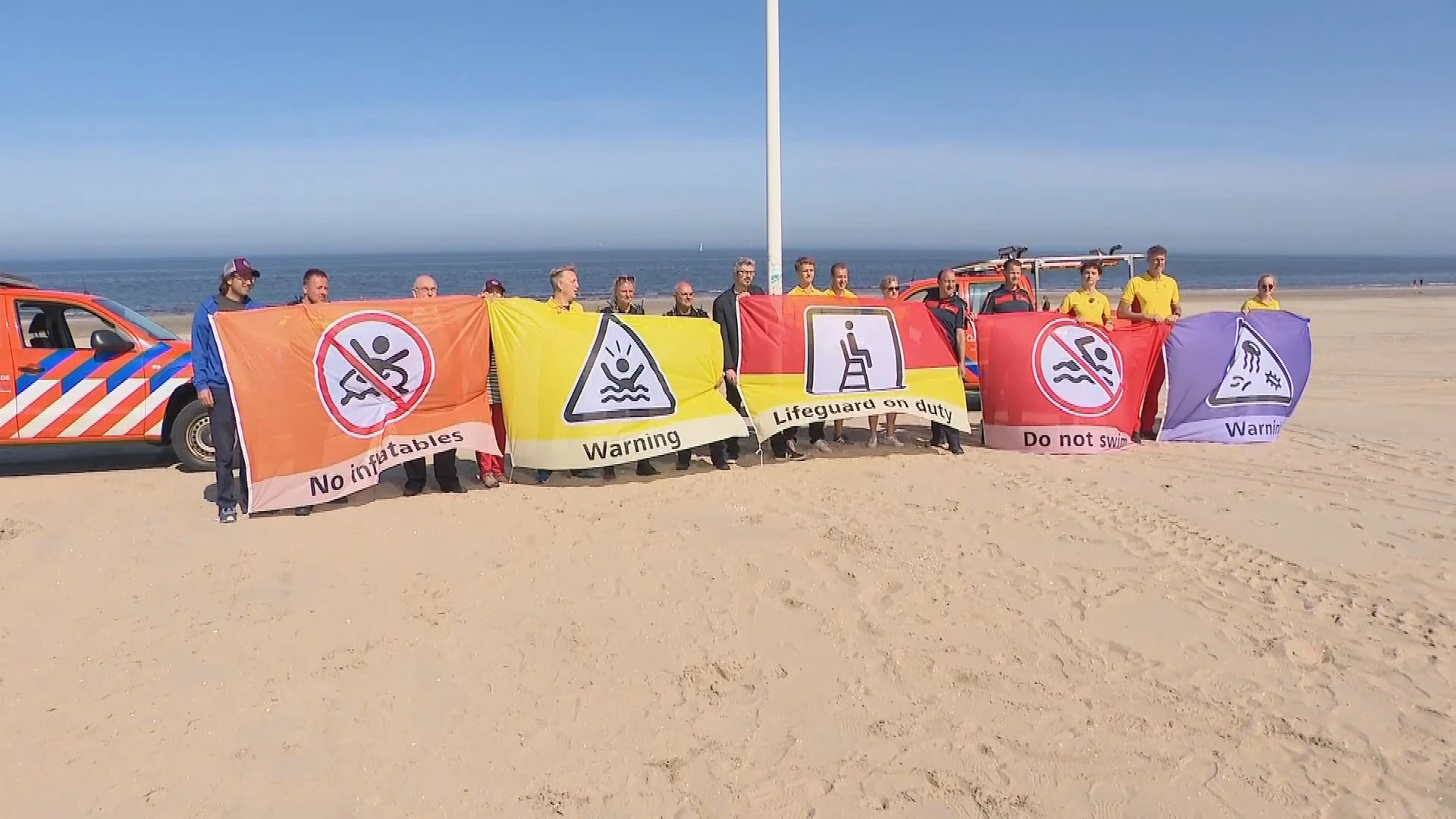 Nieuwe en duidelijkere vlaggen op het strand: dit betekenen ze