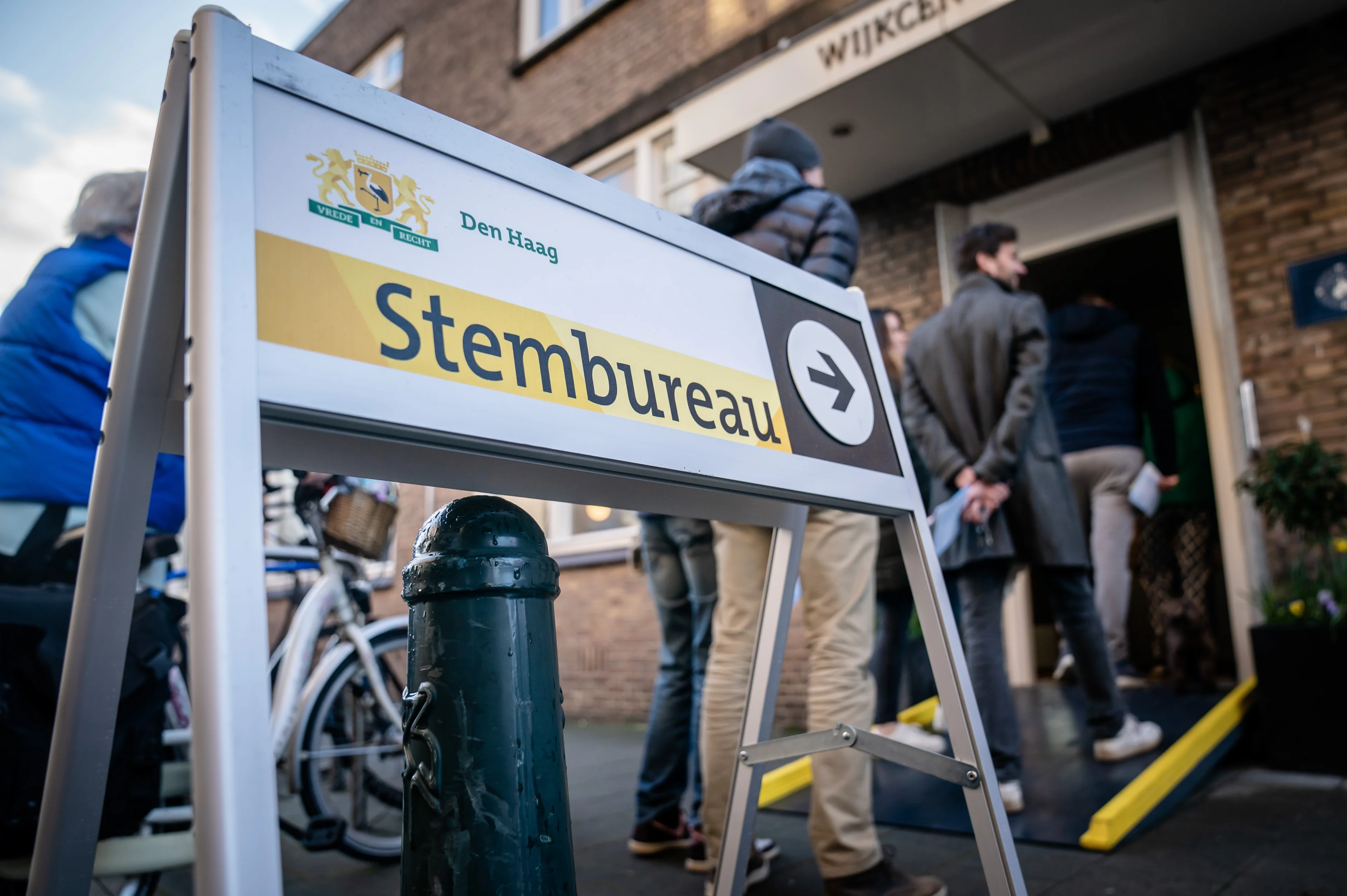 Regen of zon: heeft het weer echt invloed op de verkiezingen?