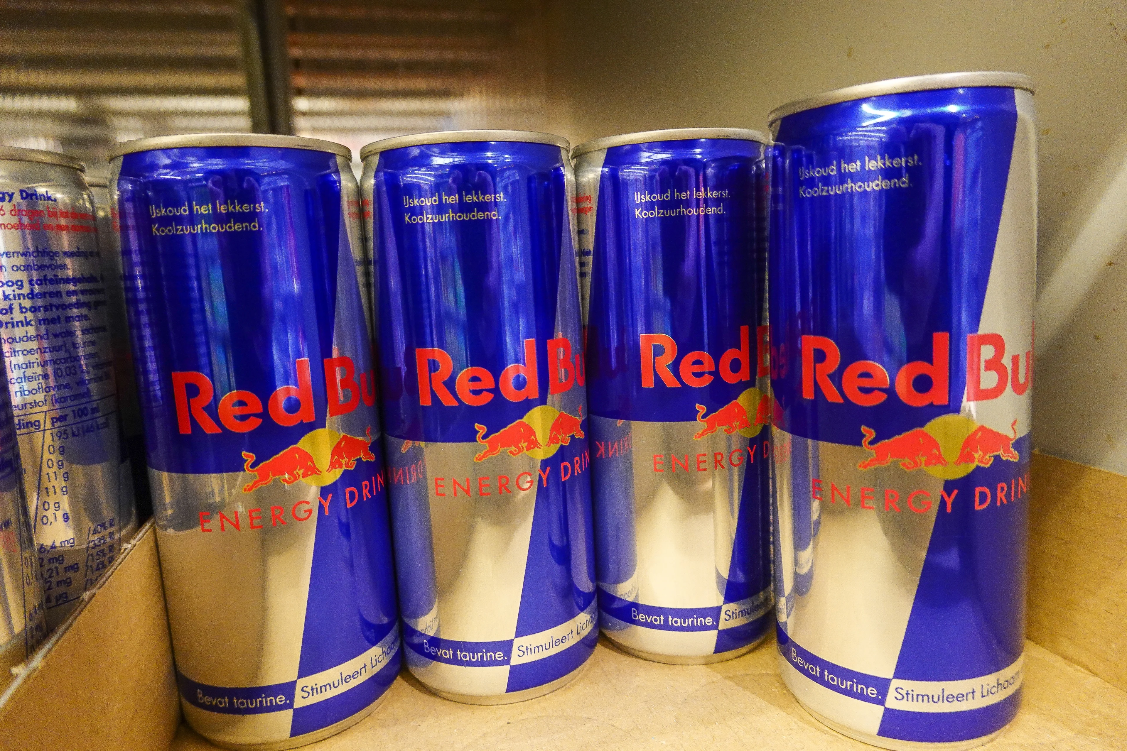 Zo gevaarlijk is het als je te veel energiedrank drinkt