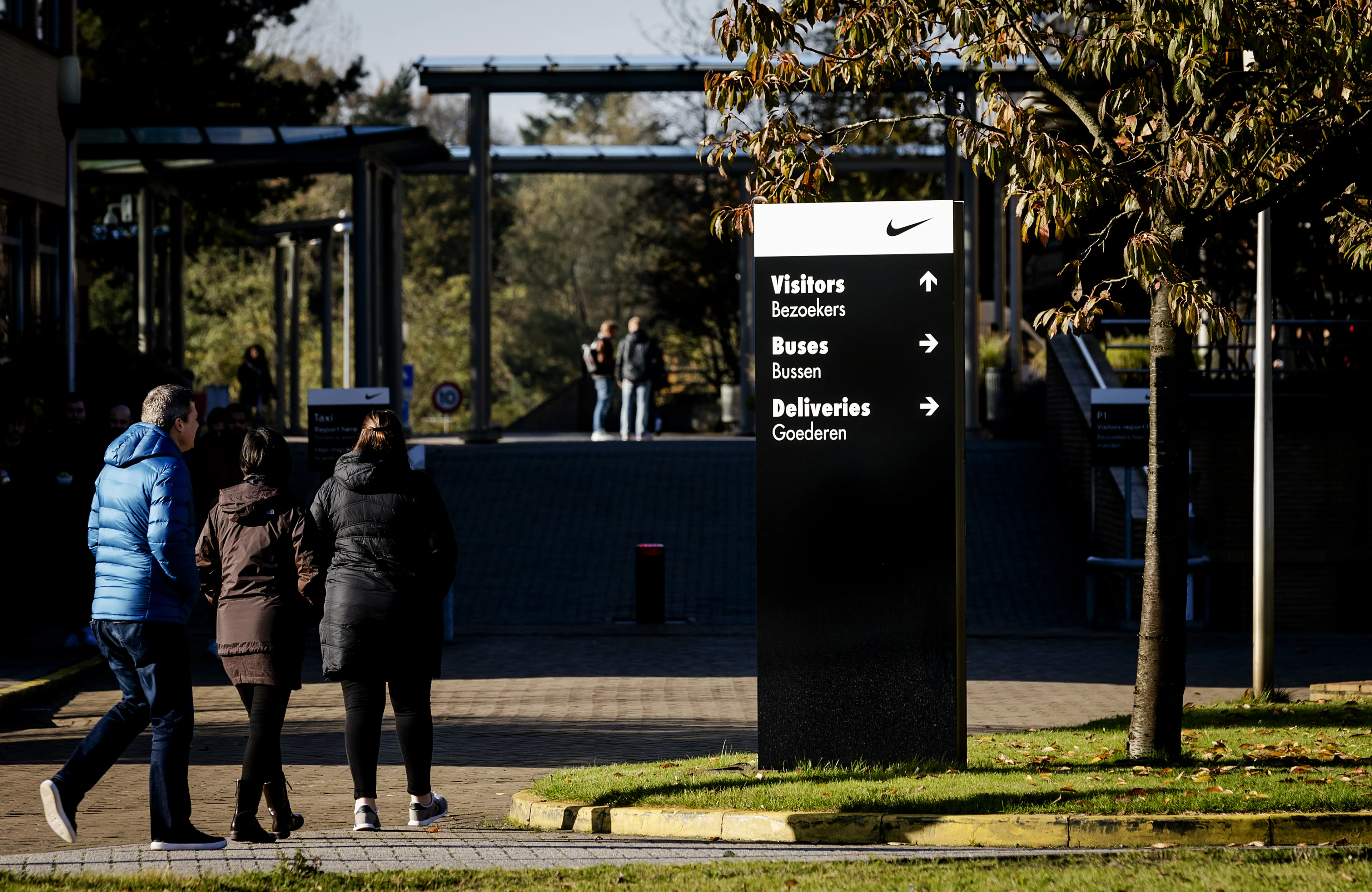Nike-medewerker heeft coronavirus, meerdere bedrijven in Hilversum dicht