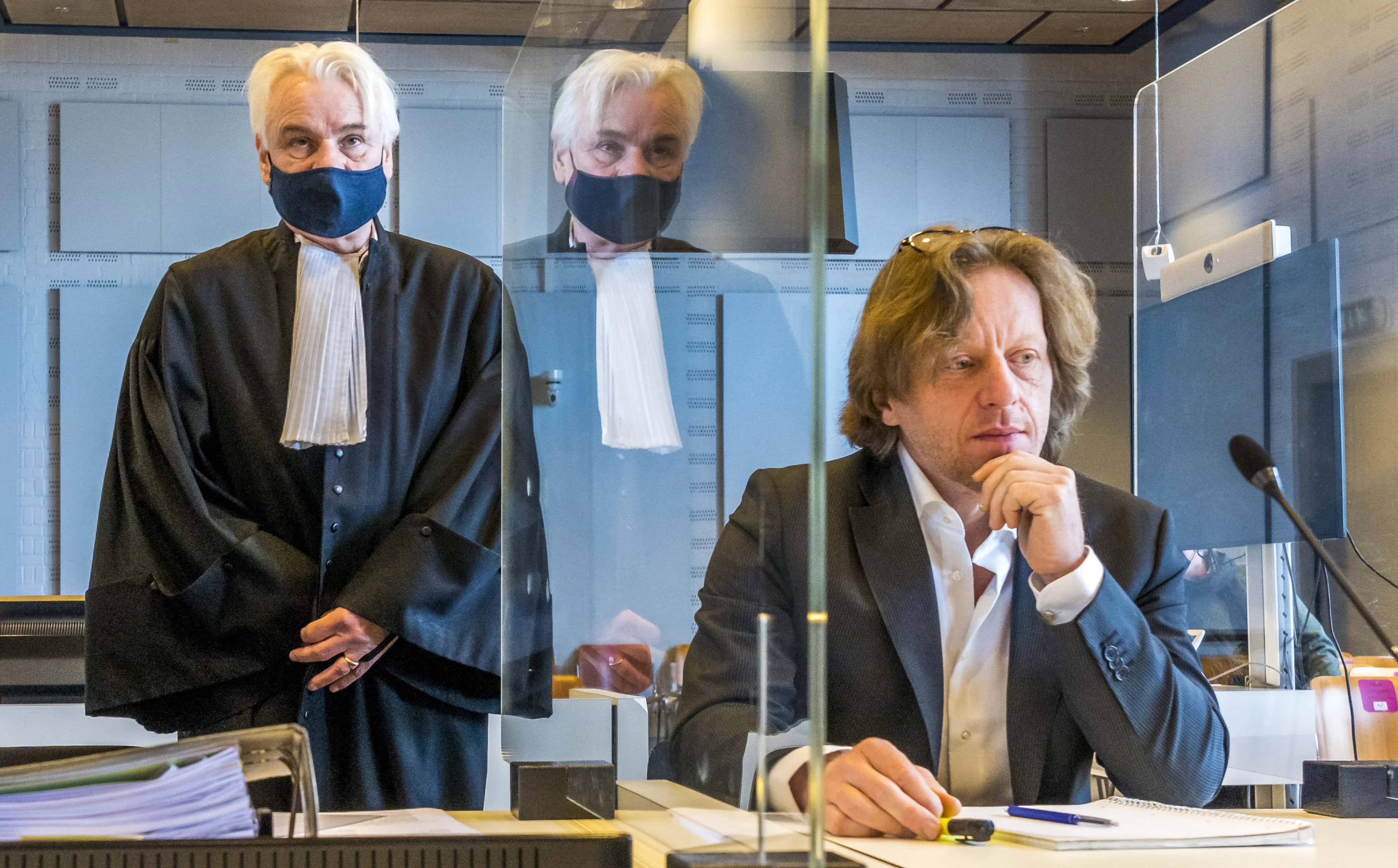 Rechter geeft kabinet gelijk: alleen briefstemmen voor zeventigplussers