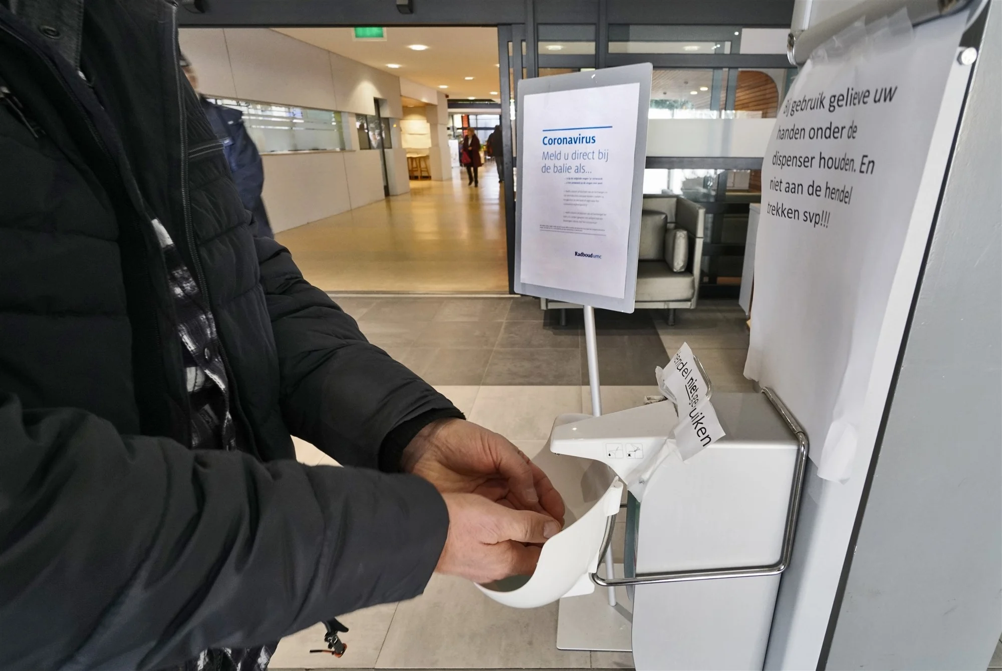 Radboudumc laat bezoeker uit risicogebied niet binnen