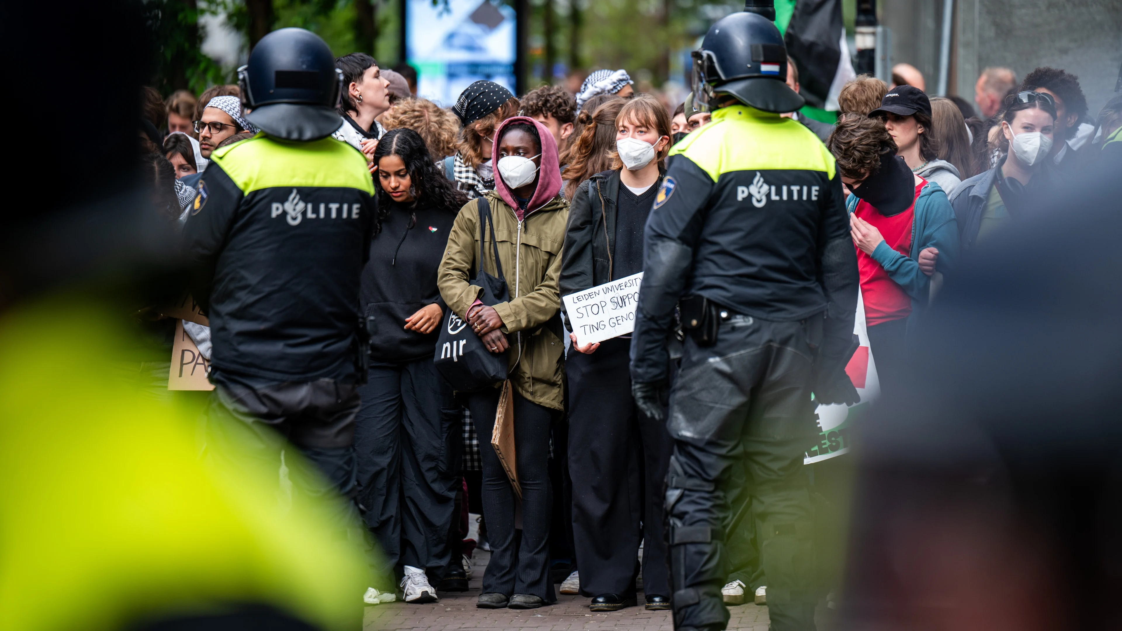 Tientallen aanhoudingen bij pro-Palestijnse demonstratie in Den Haag