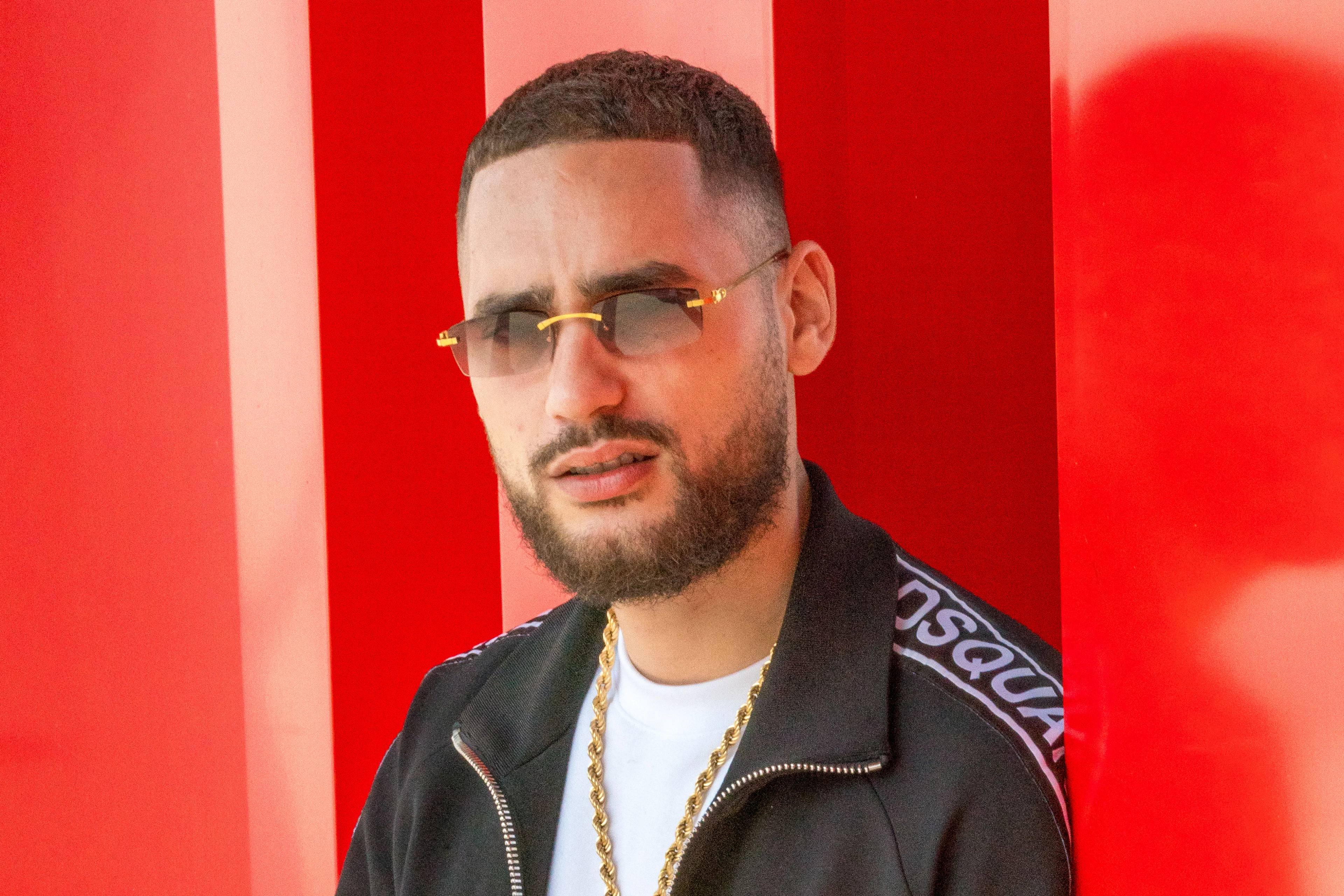 Rapper Josylvio opgepakt op vliegveld Curaçao, 'fout met nieuw paspoort'