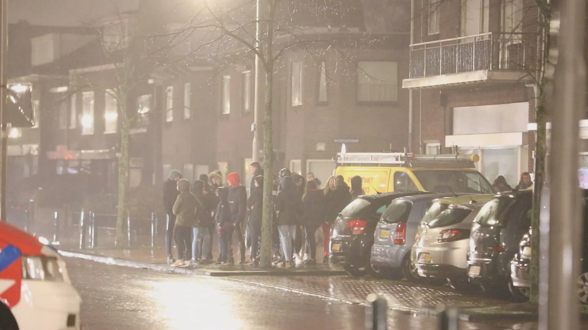 Burgemeester wijst naar ouders na vuurwerkrellen Velsen-Noord: 'Vraag je af: waar was mijn kind?'