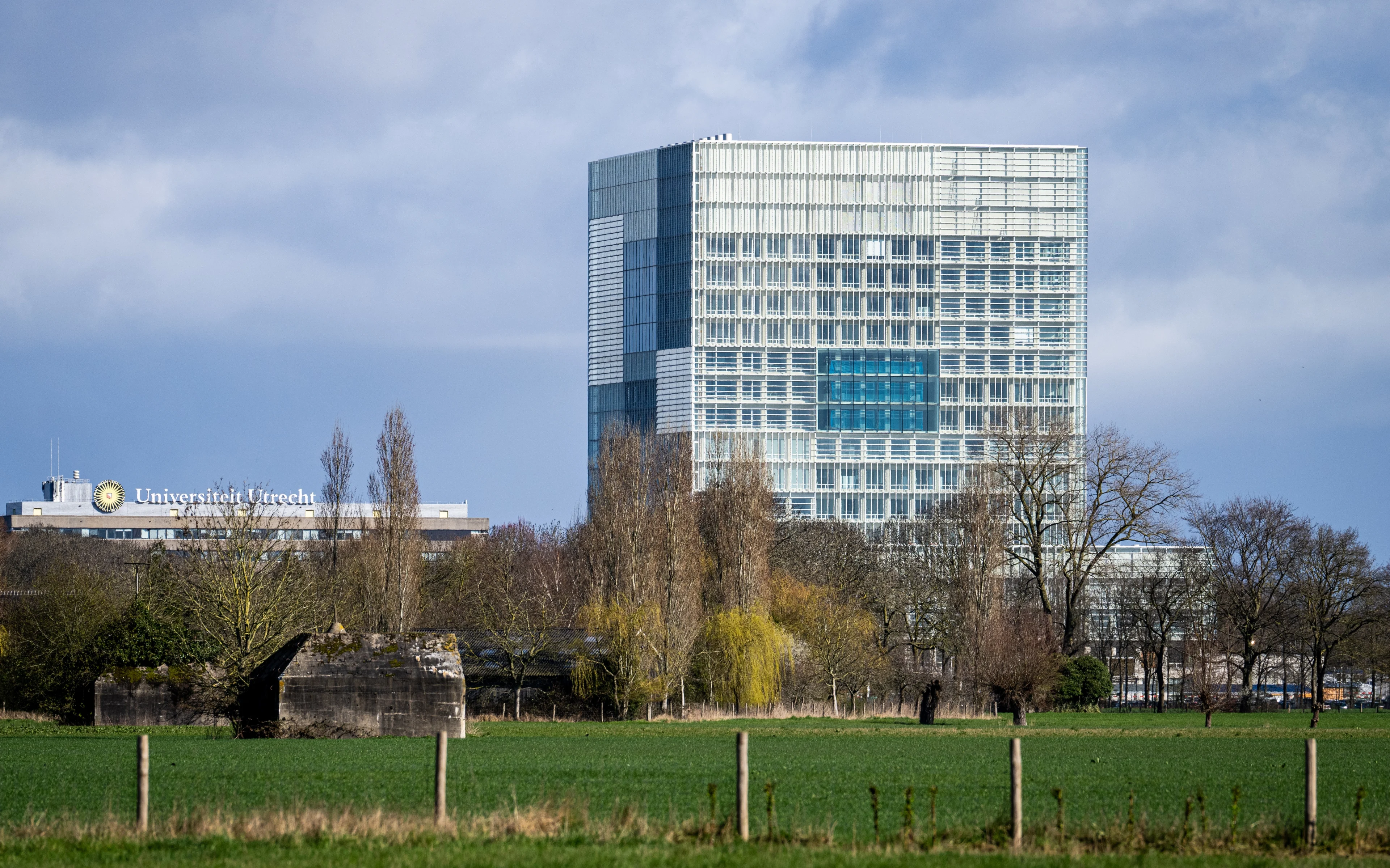 Nieuw RIVM gebouw bijna klaar, maar blijkt 136 miljoen duurder