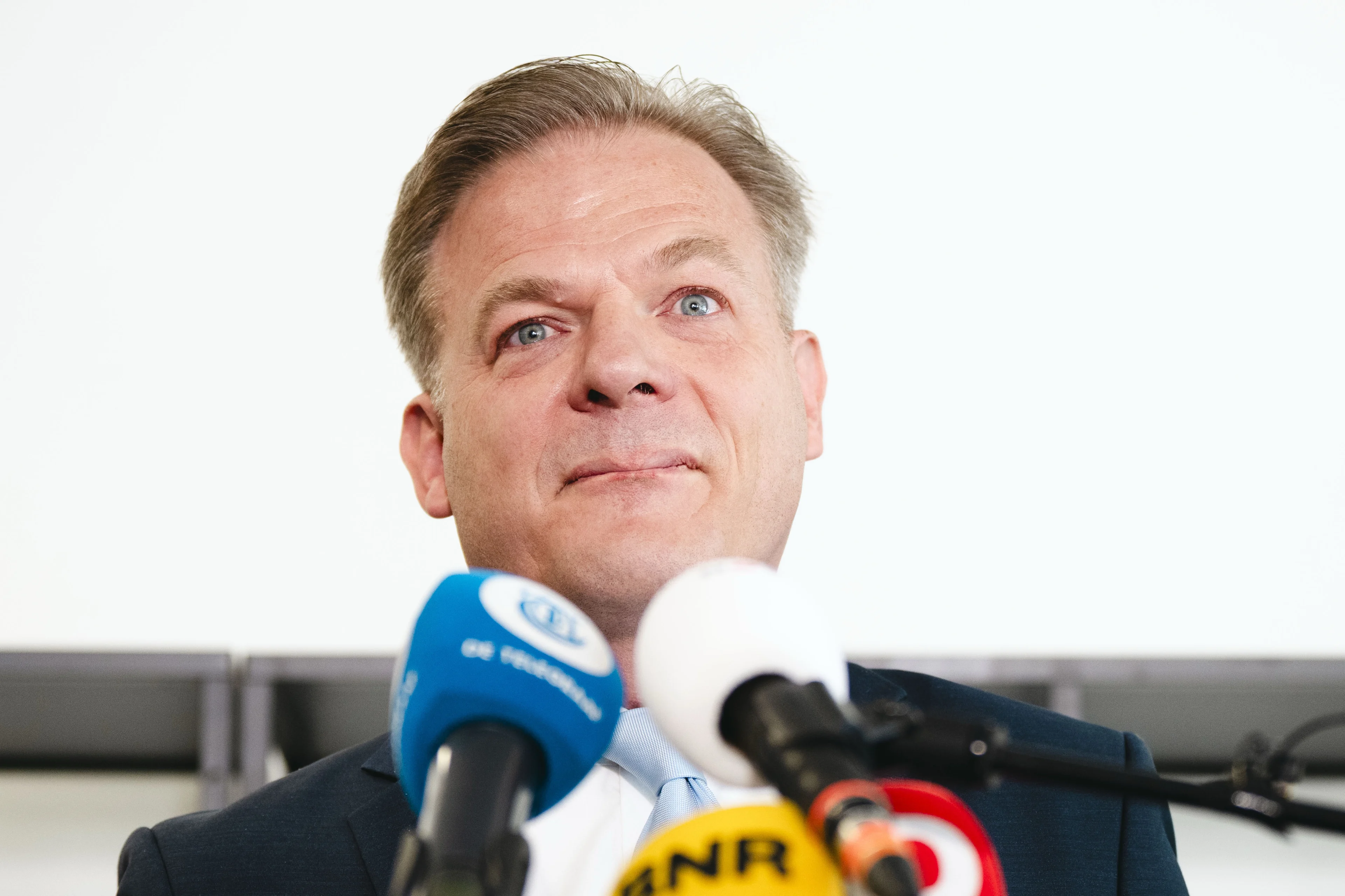 Geëmotioneerde Omtzigt neemt afscheid van Kamer en van 'giftige politieke klimaat'