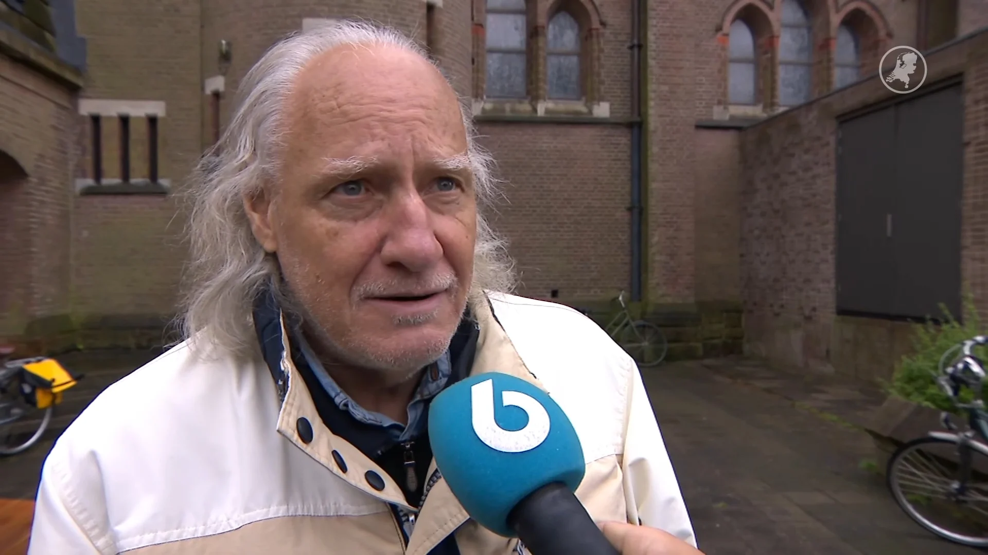 Dood paus Franciscus maakt diepe indruk in Haarlemse kathedraal