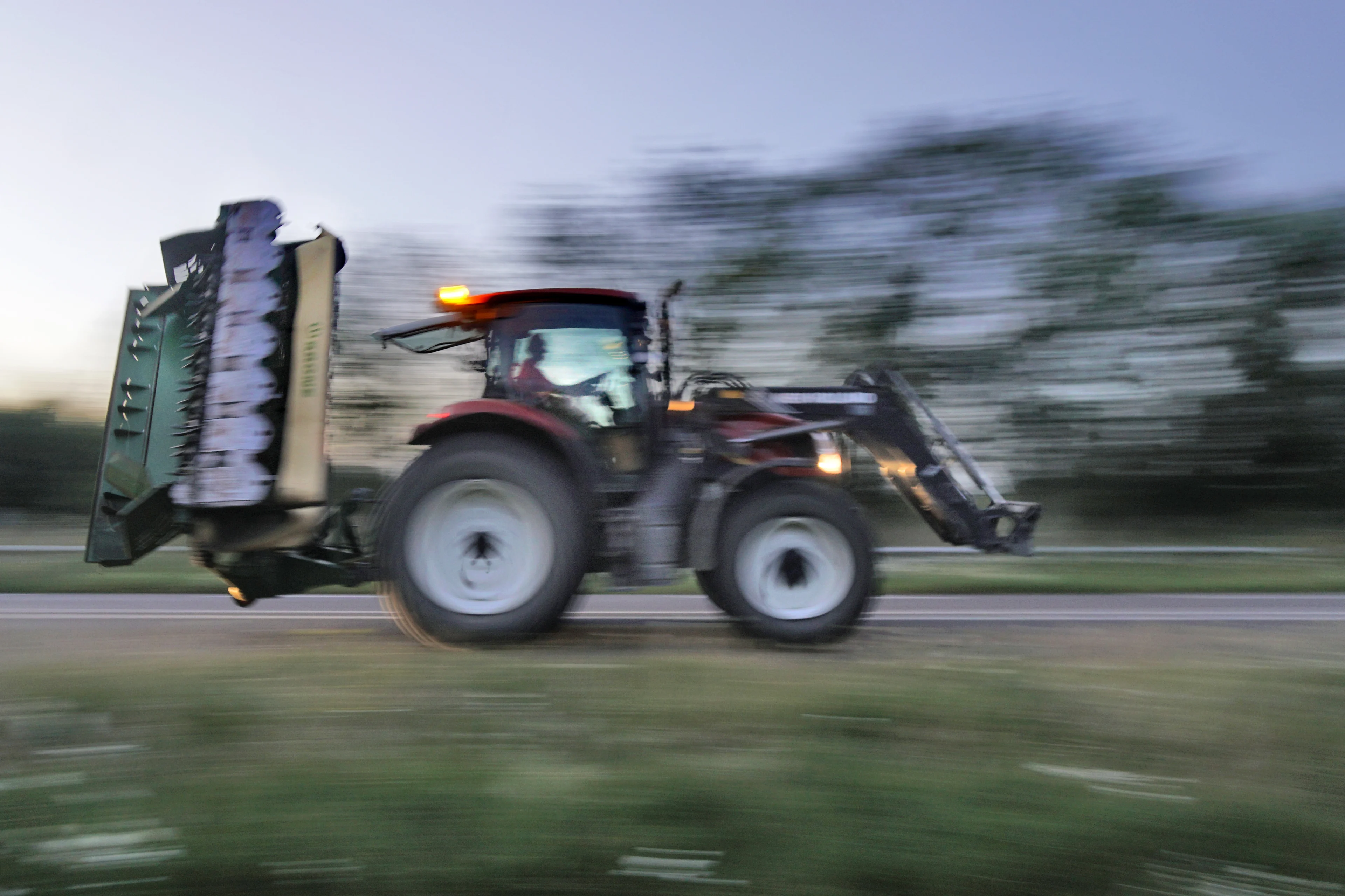 Trekker doorboort auto bij uit de hand gelopen verkeersruzie in Wouwse Plantage