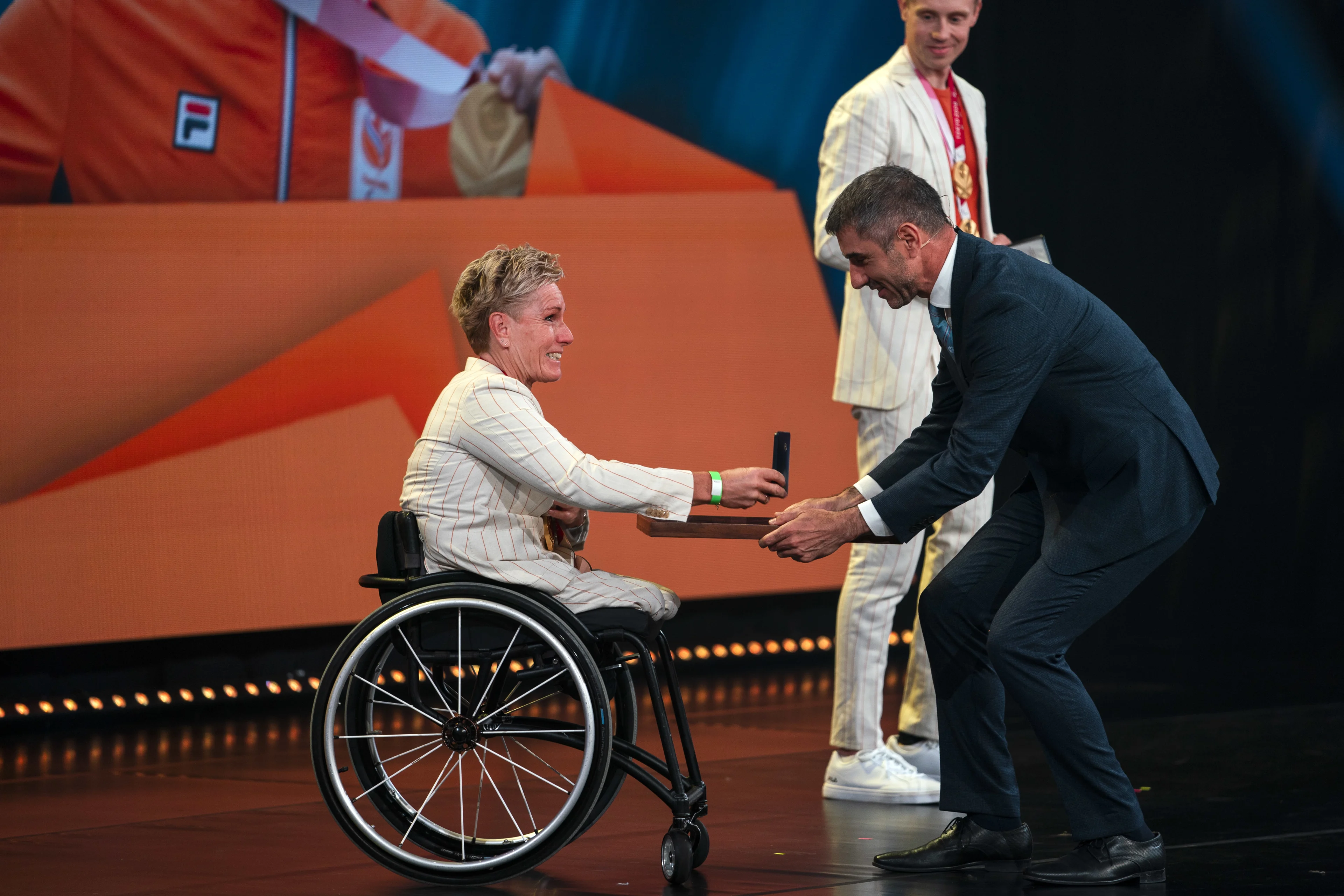 Paralympische atleten met gouden medaille geridderd na ongekend succes in Japan