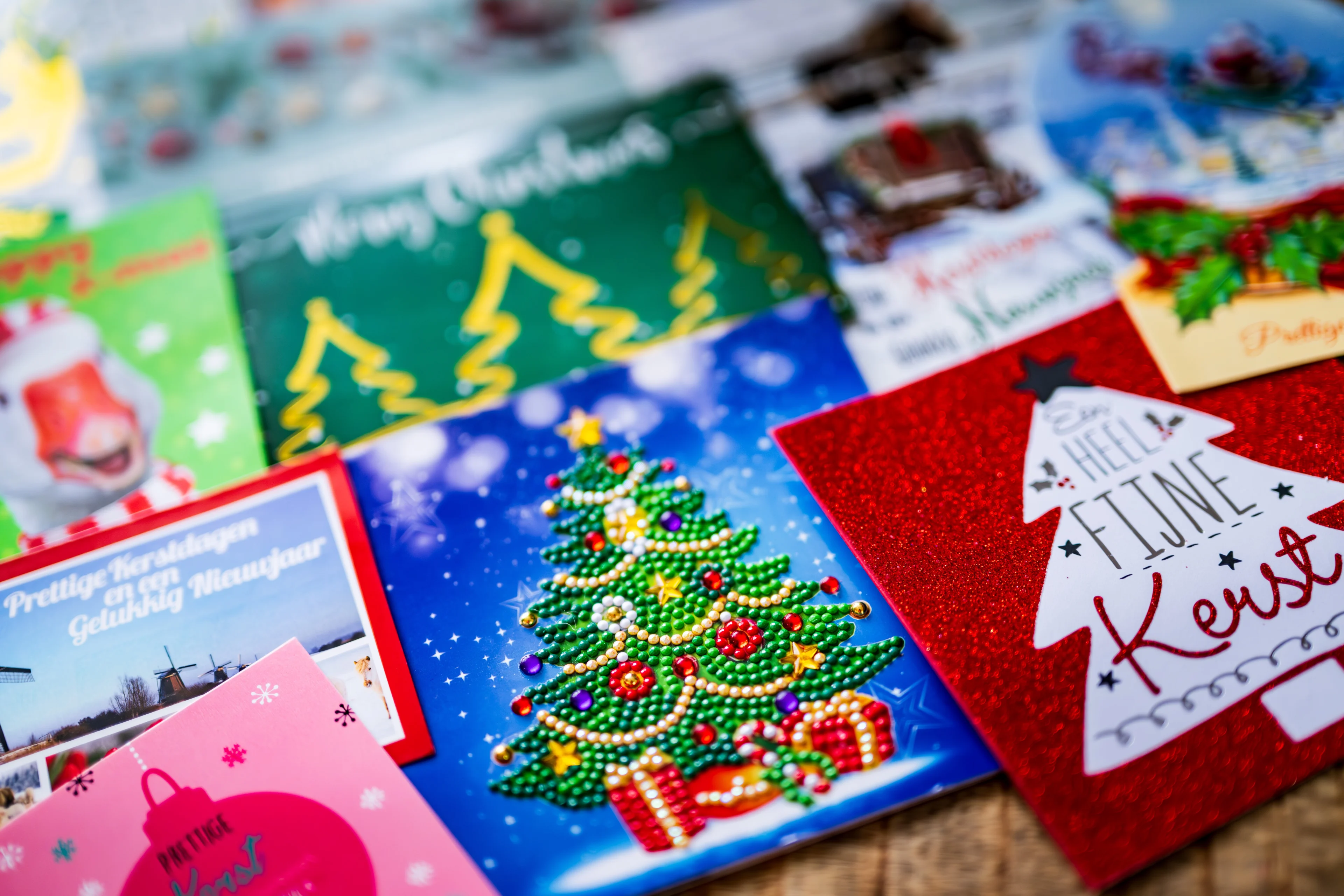 Minder kerstkaarten verstuurd, maar appje met kerstgroet wint terrein