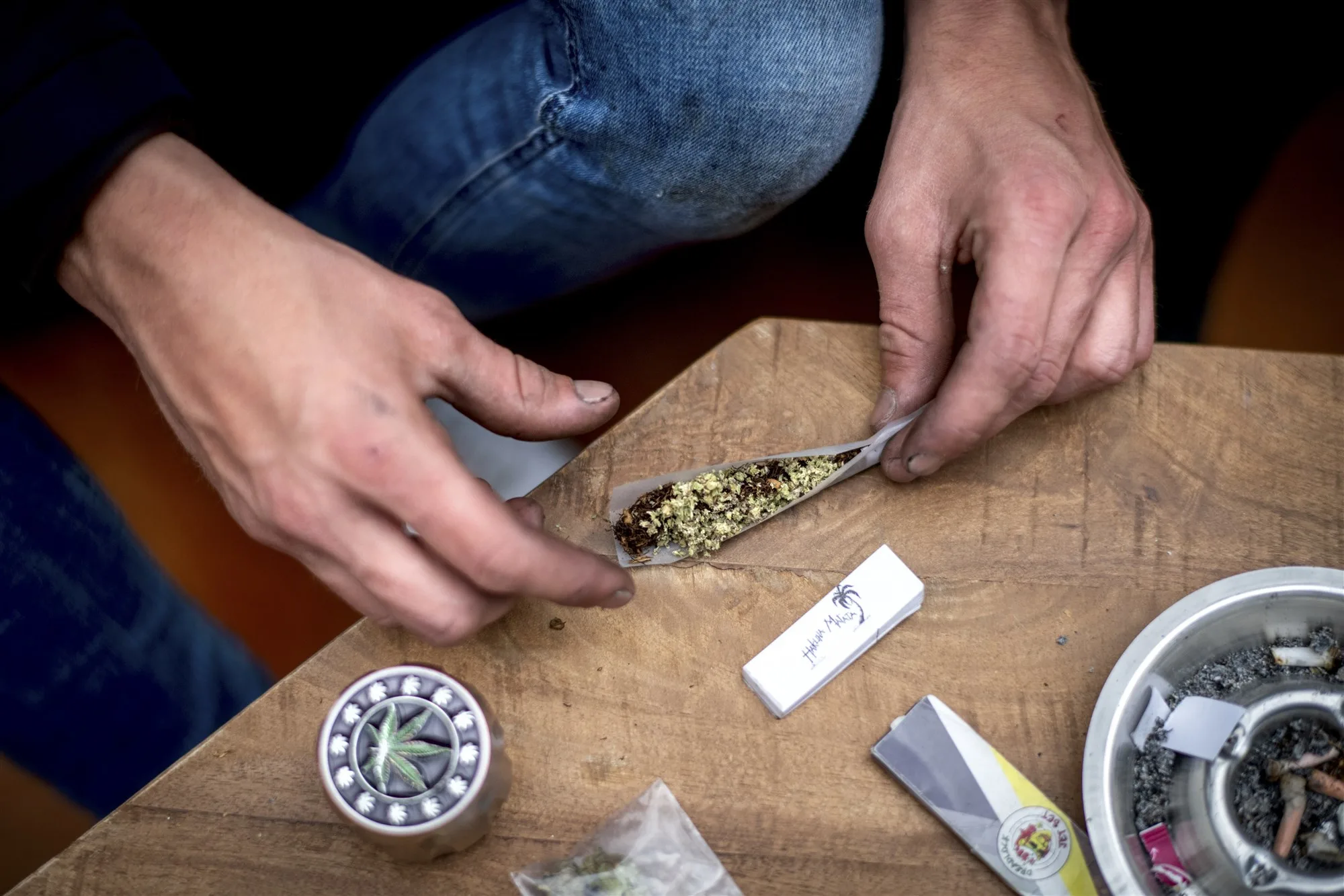 149 telers willen cannabis leveren voor proef 'staatswiet'