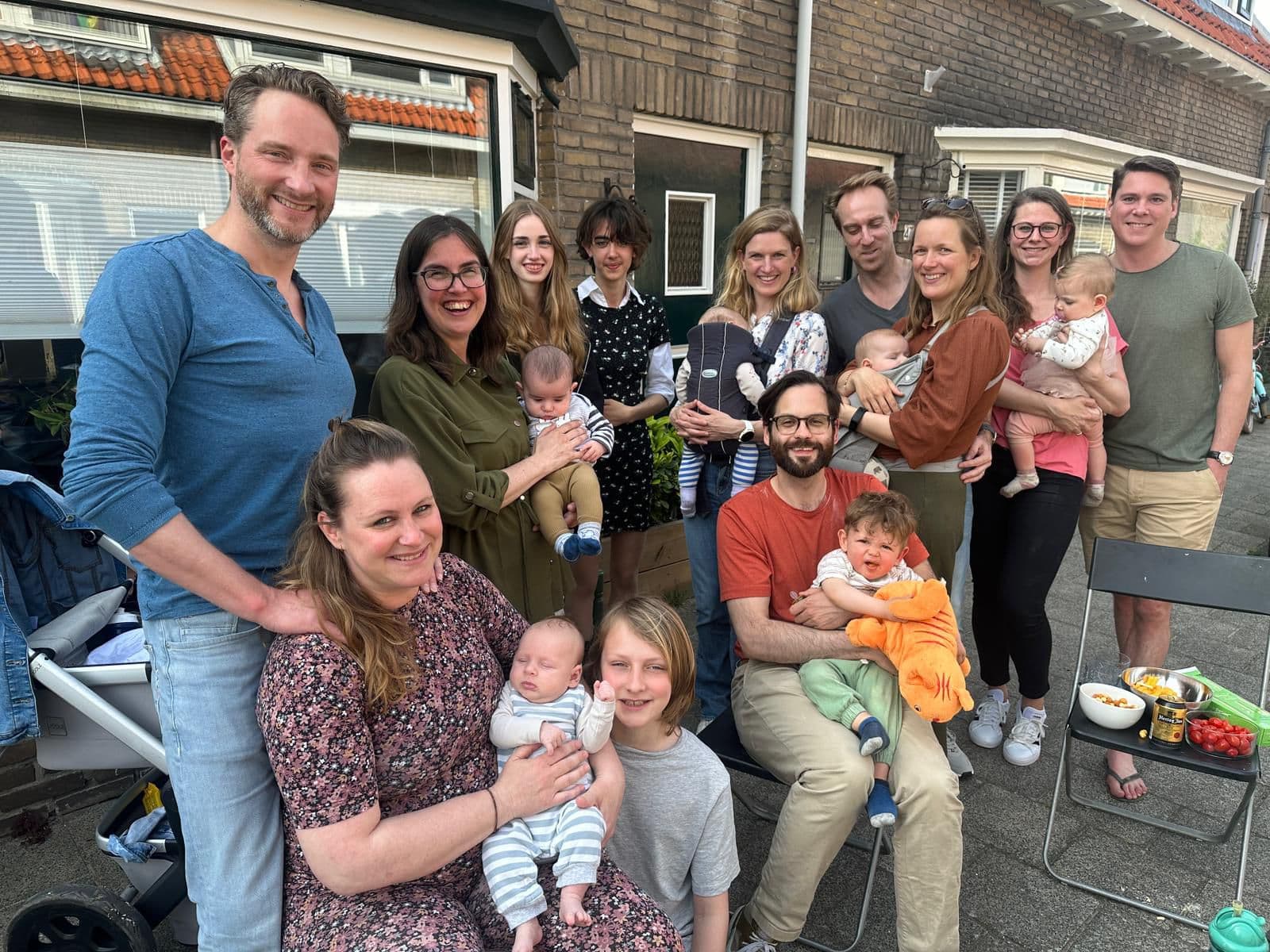 Babyboom in Leiden: zeven kinderen geboren in één straat: 'Wat zit er in het water?' 