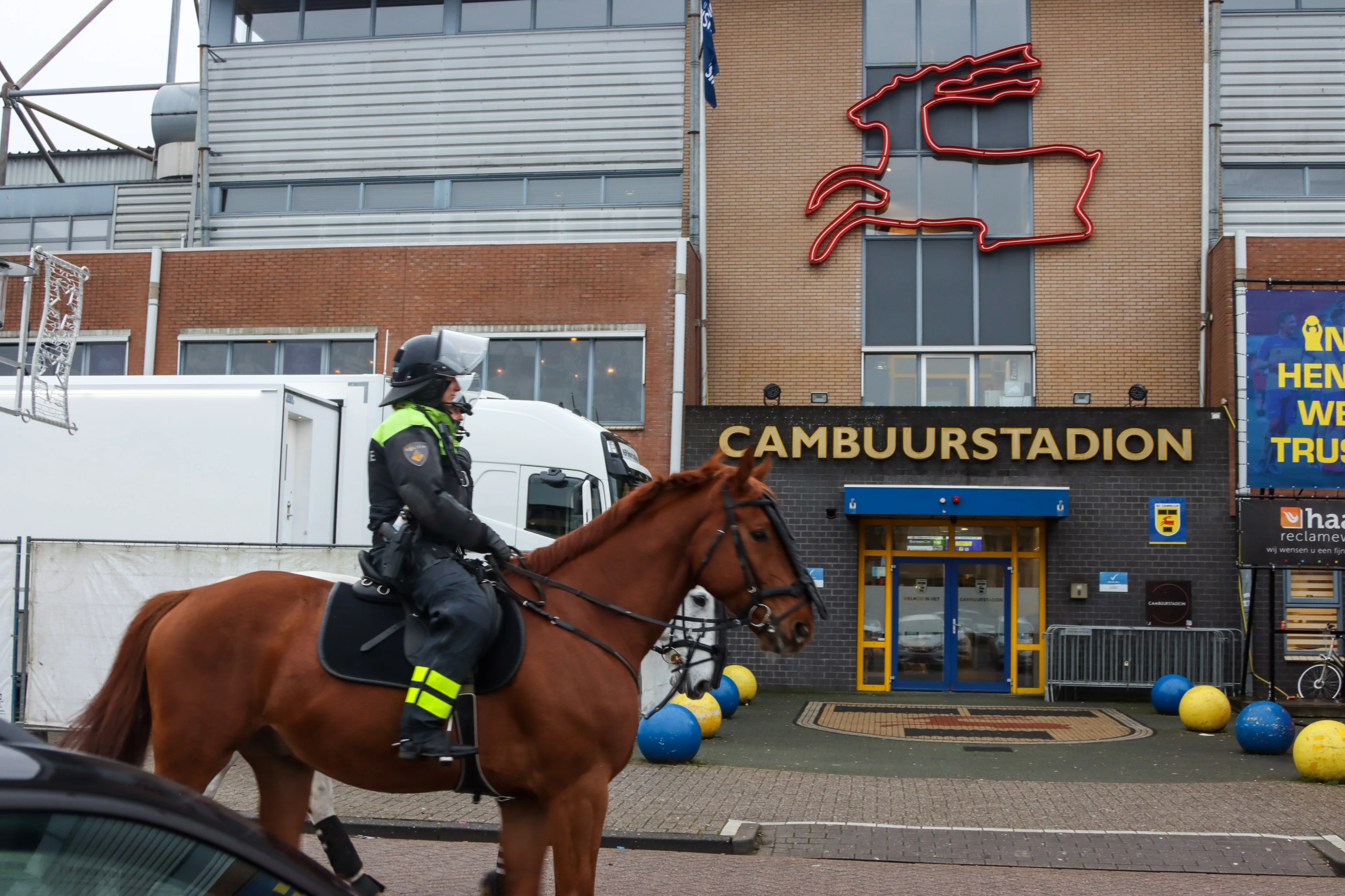 Sybrand Buma houdt vast aan verbod uitsupporters bij SC Cambuur